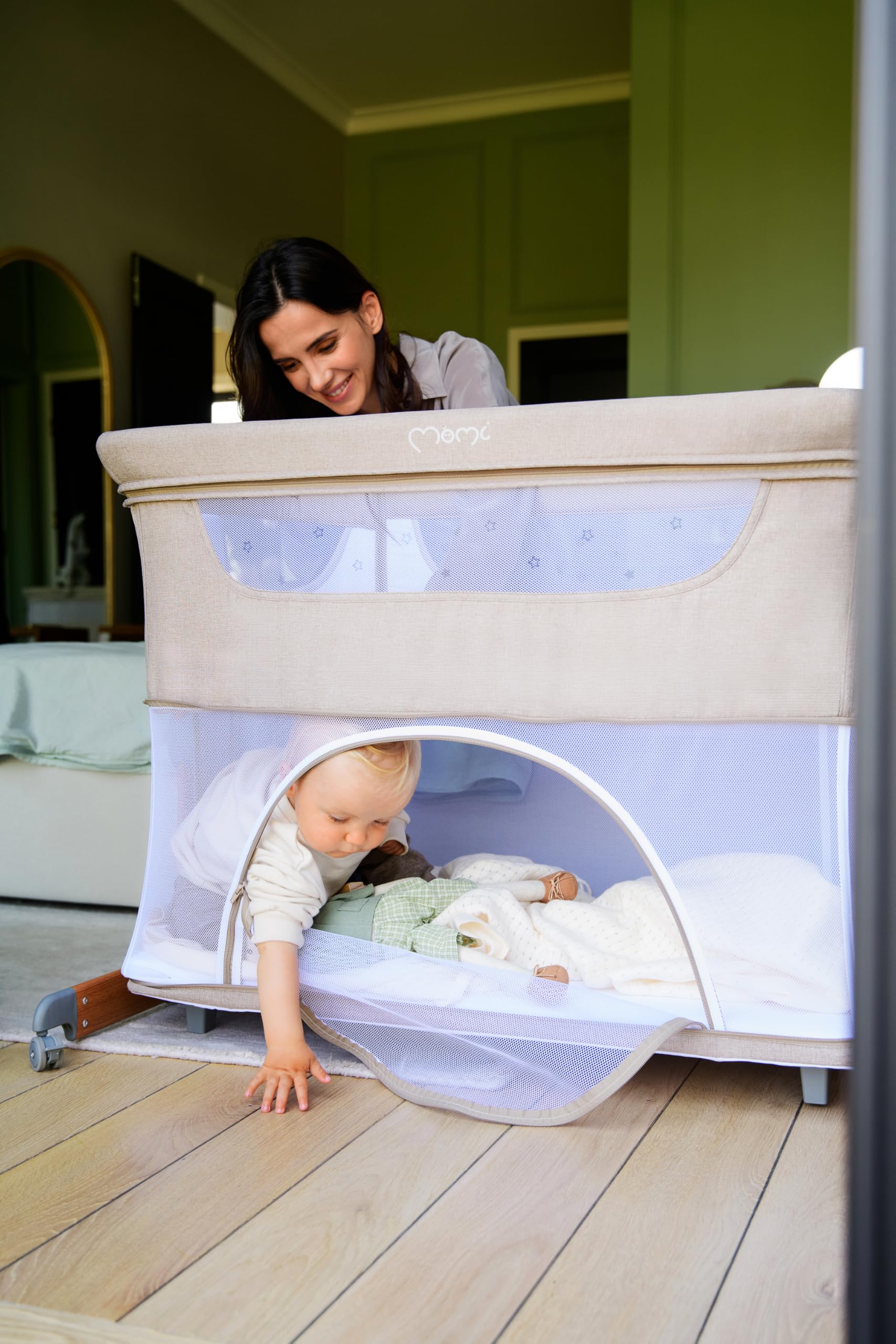 Momi Lettino multifunzione SMART BED 4-in-1, lettino co-sleeping e box, per bambini fino a 15 kg di peso, con altezza regolabile a 5 livelli, con materassino, cinghie di fissaggio e rotelle