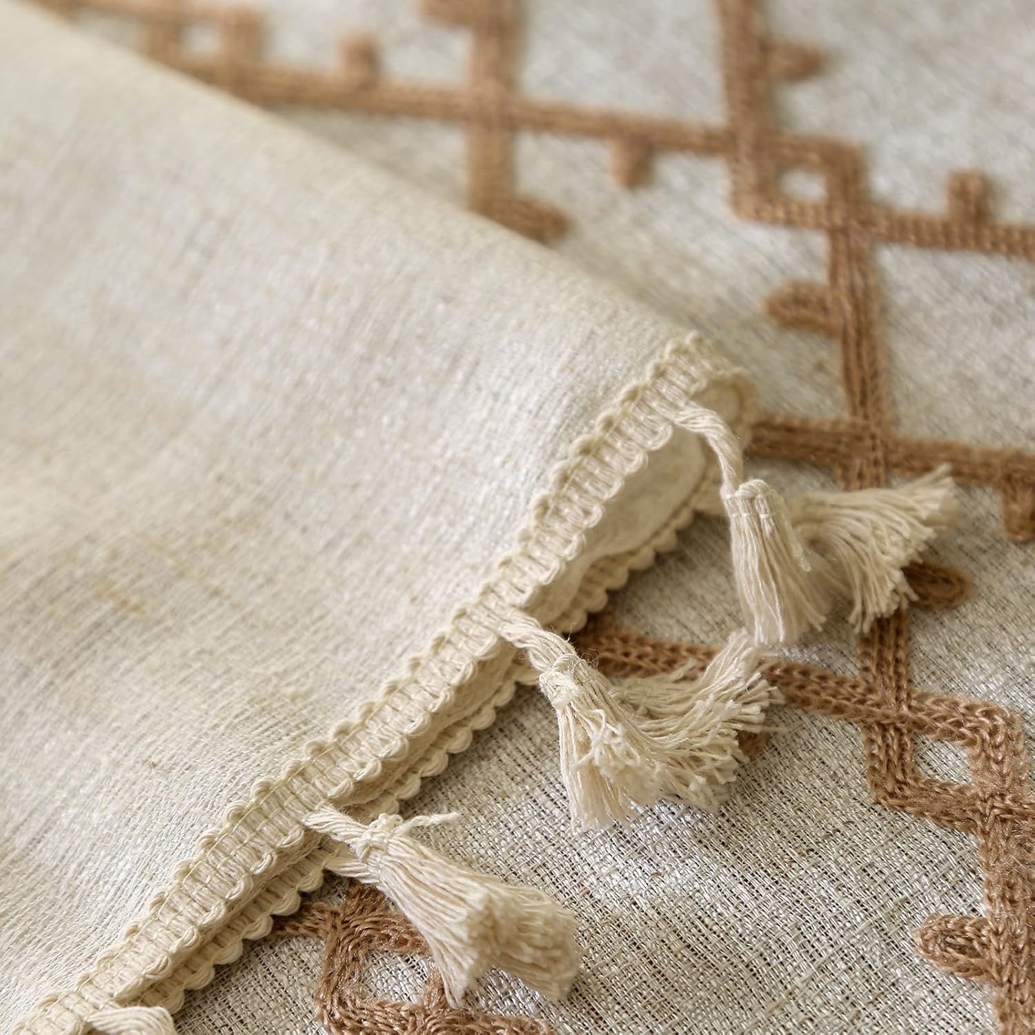 Thick Linen Embroidered Checkered Tablecloth, Bohe Style Dining Tablecloth, Coffee Table Cover, Furniture Throw, Durable and Easy to Clean, 55 x 104 Inch