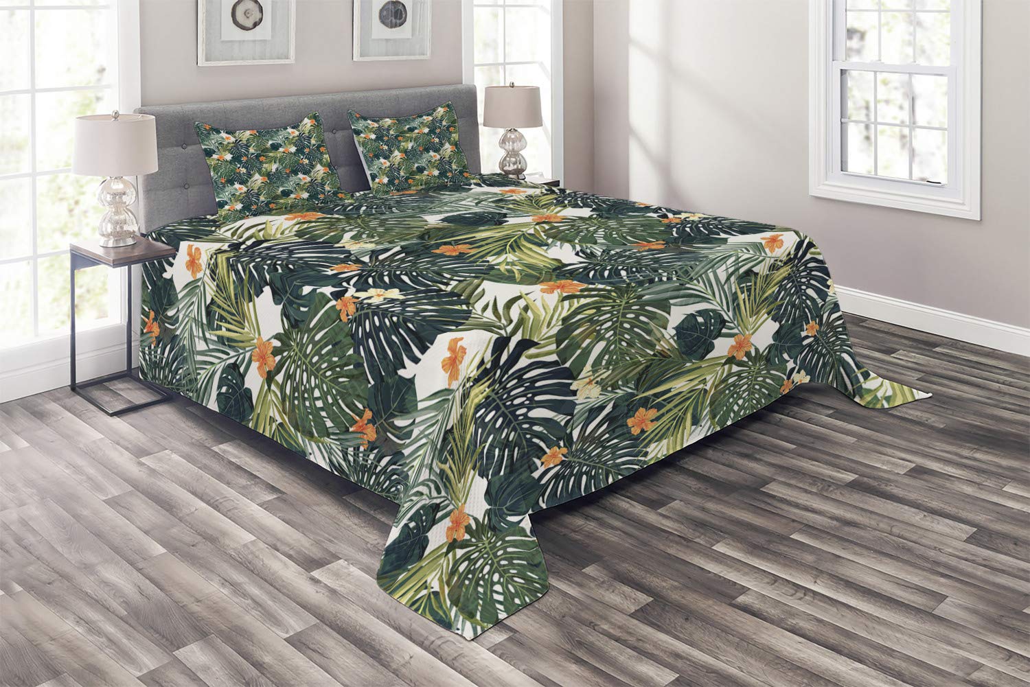 Ambesonne Floral Coverlet, Botanic Tropic Leaves and Flowers Hawaiian Theme Summer Plants Illustration, 3 Piece Decorative Quilted Bedspread Set with 2 Pillow Shams, Queen Size, Green and White