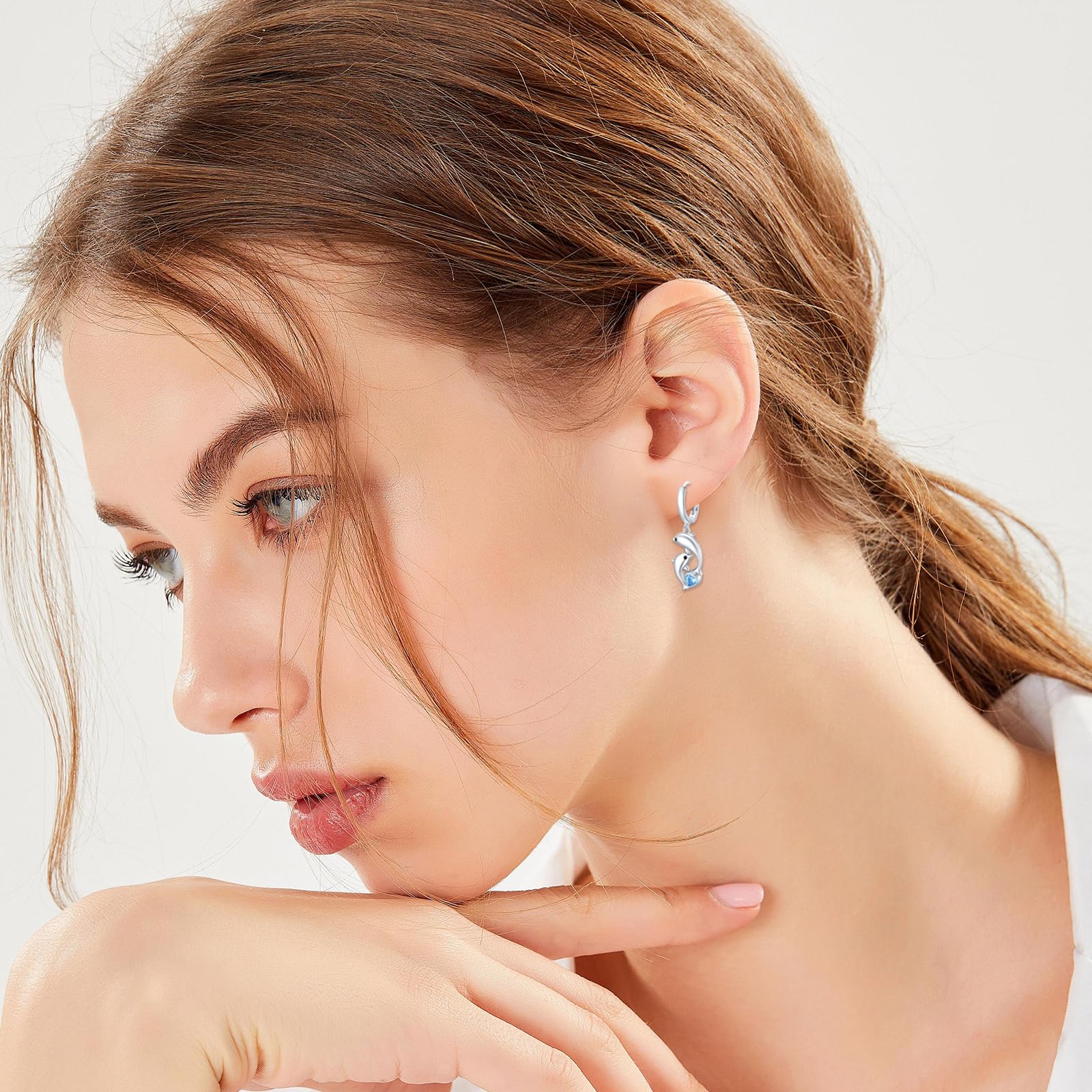 REDSUN Boucles d'oreilles créoles dauphin pour femme en argent sterling 925 avec zircons bleus - Pendentif dauphin - Bijou de Noël pour mère, femme, fille