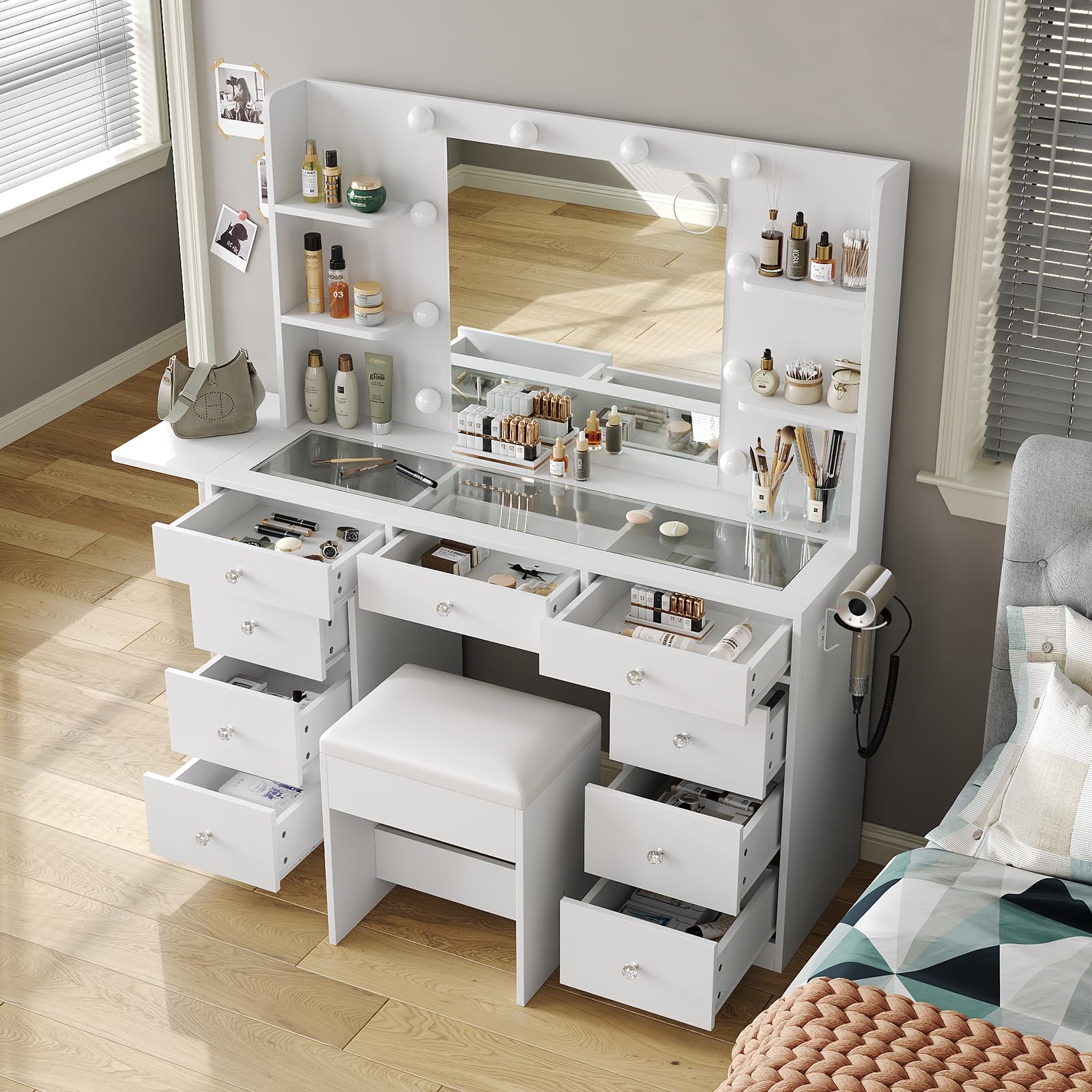FUSOU Schminktisch Spiegel und LED Beleuchtung, Kosmetiktisch mit 9 Schubladen, 4 offenen Ablagen, Frisiertisch mit Steckdosen, Schminktisch für das Schlafzimmer, Weiß