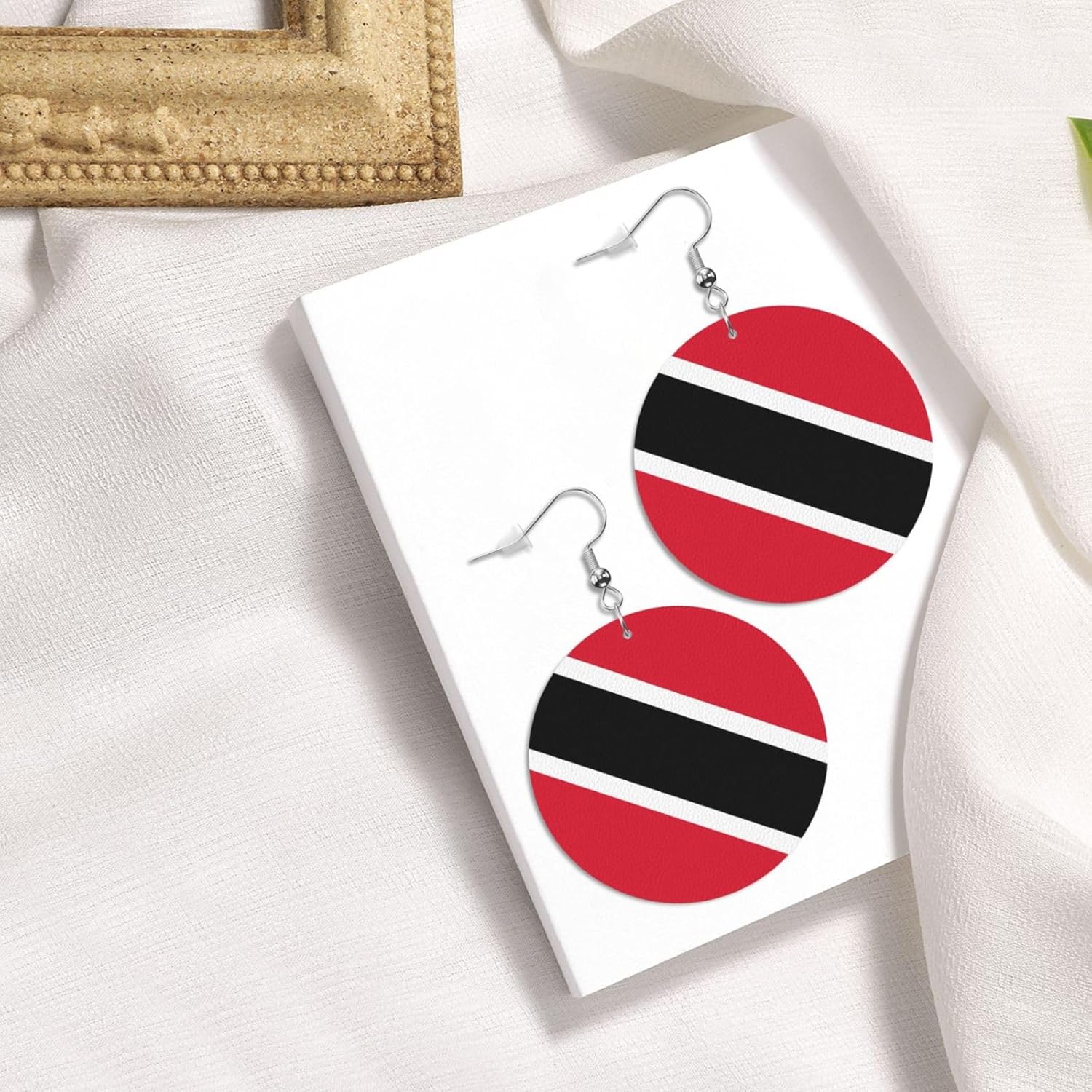 Trinidad And Tobago Flag Faux Leather Earrings For Women Lightweight Round Dangle Earrings Gift - Image 3