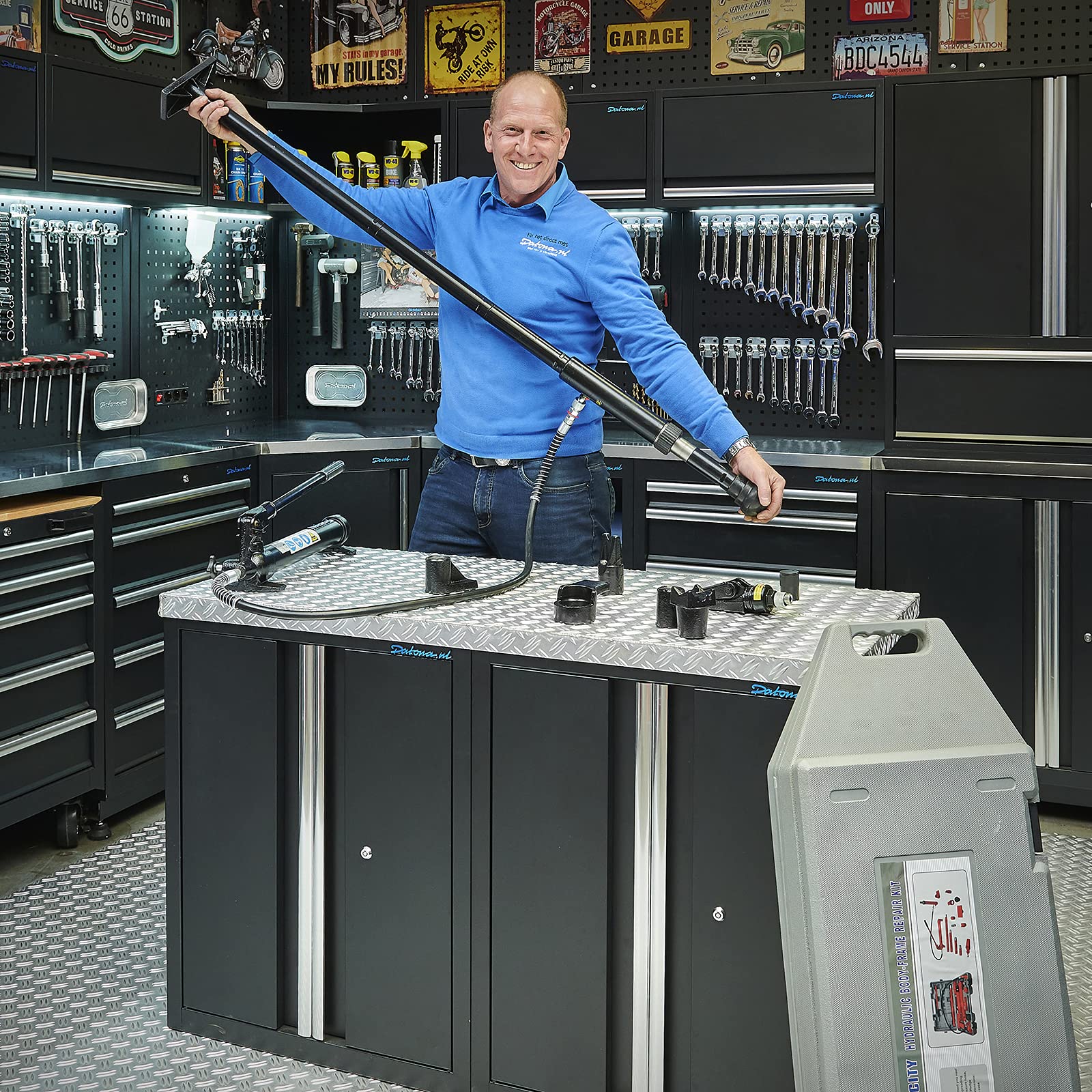 Hydraulisches Ausbeulset 10 Tonnen - Komplettes Dellen Reparaturset Auto mit Pumpe, Schlauch & Aufsätzen im Koffer - Ausbeulwerkzeug Karosserie mobil mit Rädern