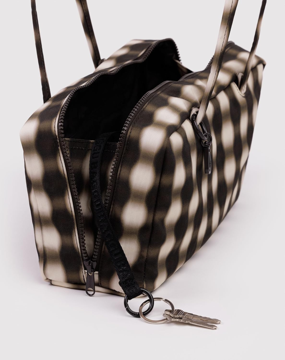BAGGU Nylon Bowler Bag - Image 4