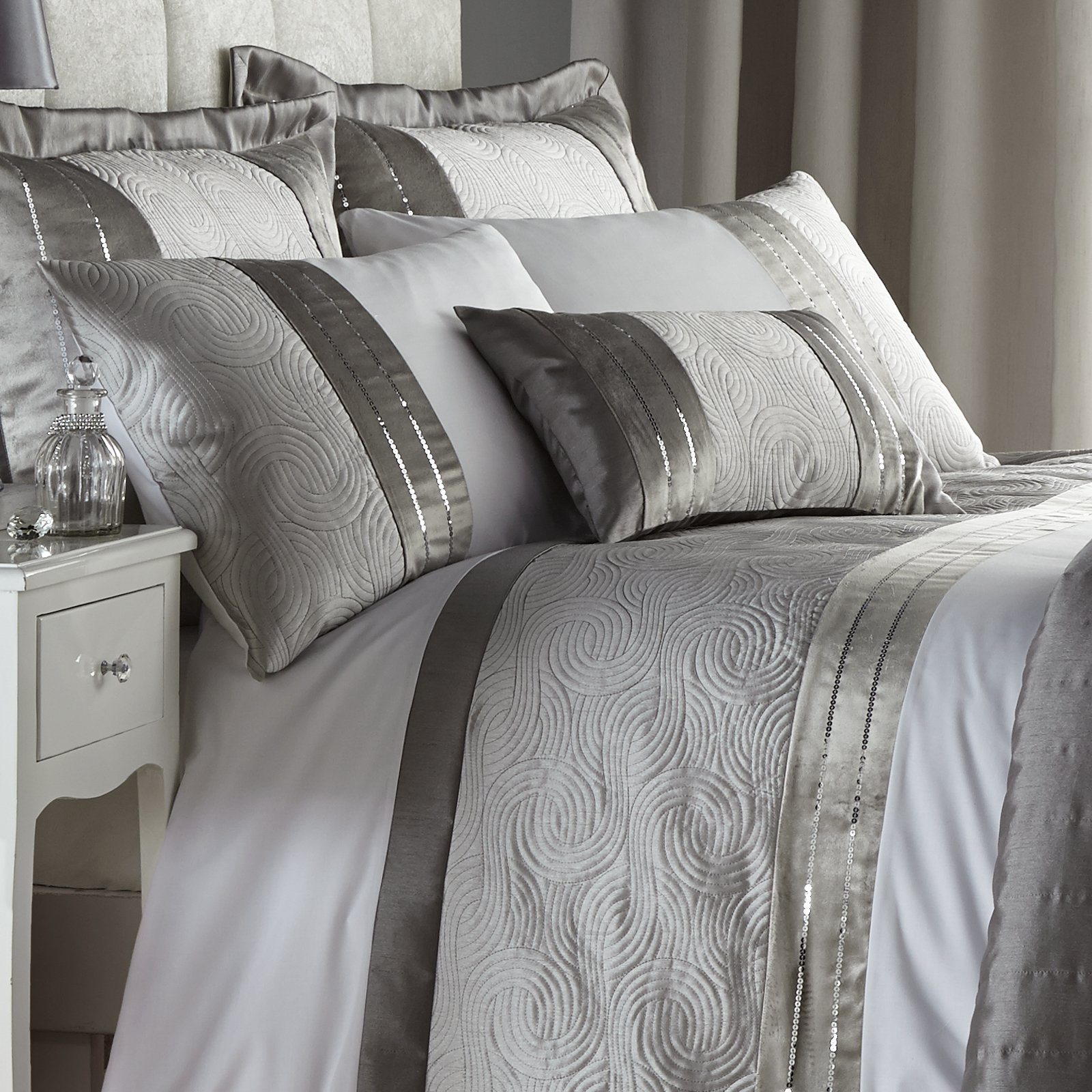 Catherine LansfieldGatsby Super King Quiltset