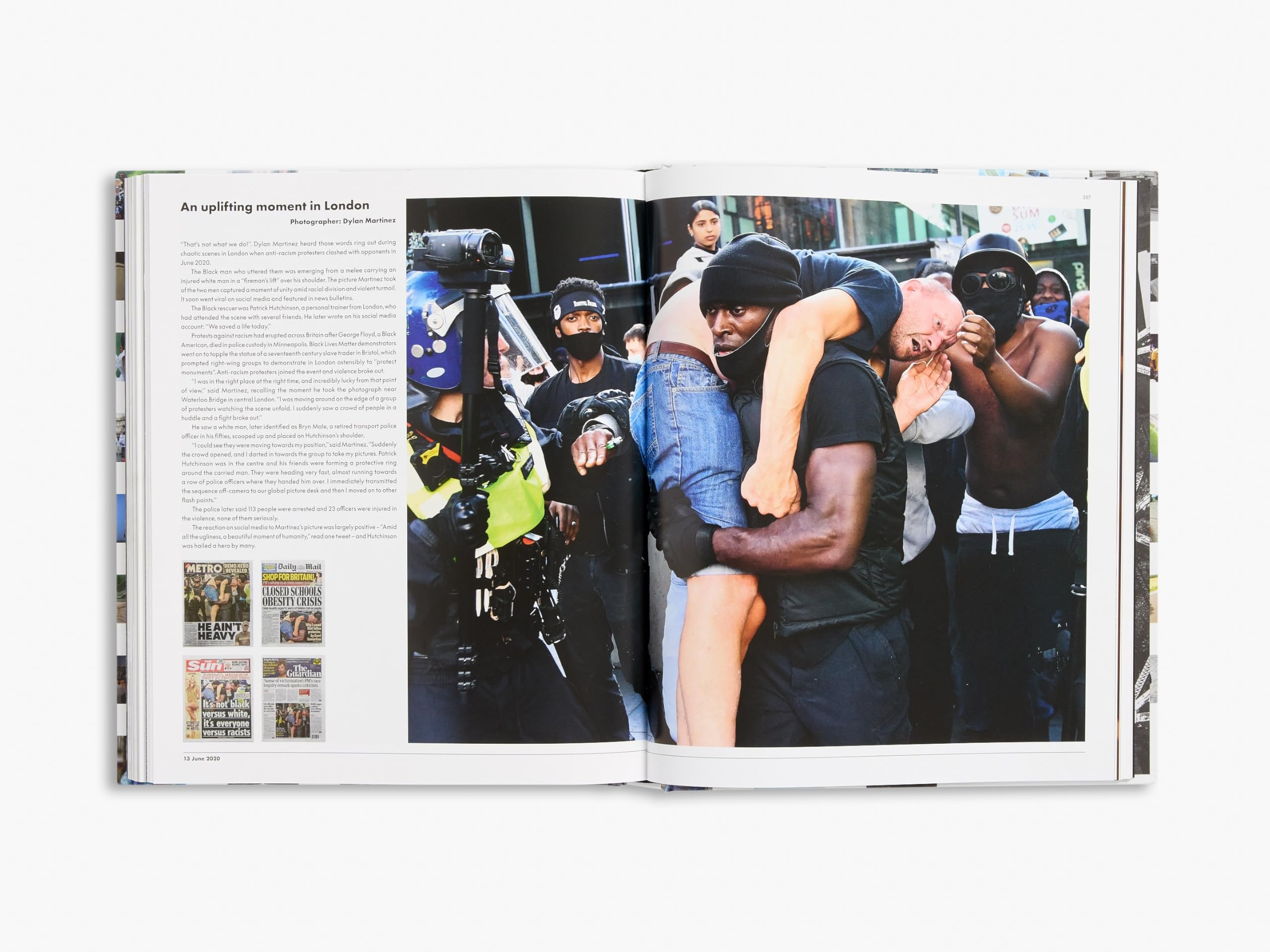 In the Moment : 40 Years of Reuters Photojournalism