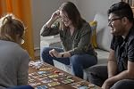 Splendor (Bilingual French/English Version anglaise) - Un jeu par Asmodee 10+ - 2 à 4 Joueurs - 30 à 45 Temps de jeu minutes - Jeux de société - Stratégie / Jeu de famille