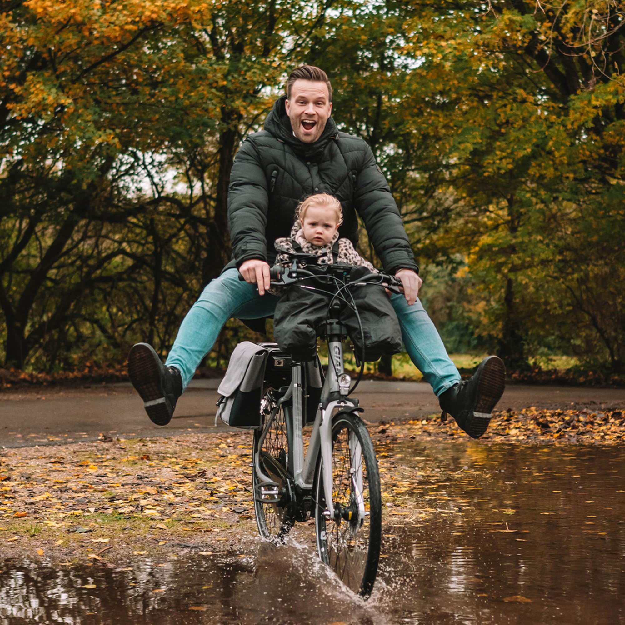 DERYAN Bike-A-Way - Chancelière unique, belle et chaude - Facile à utiliser - Avec poncho - Protège votre enfant du froid, de la pluie et de la neige - Idéal par temps changeant