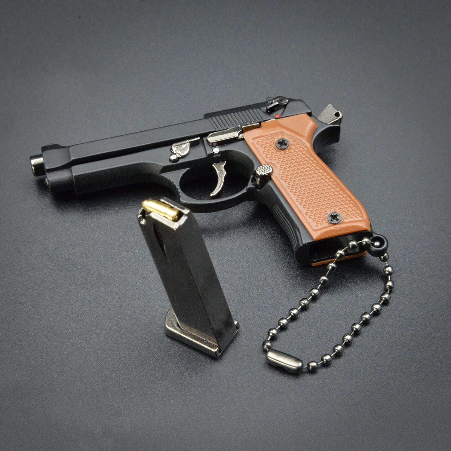 92F Mini Pistola Llavero 1:3 Modelo Táctico Forma de Pistola Llavero Modelo de Pistolas Llavero Colección Ornamento para Hombres Ejército Fan Niño Regalo