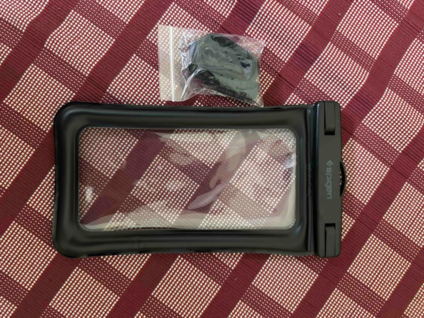 Custodia Impermeabile Spigen Aqua Shield A610 Per Smartphone - IPX8, Galleggiante | Compatibile Con IPhone, Samsung, Pixel - Foto 11