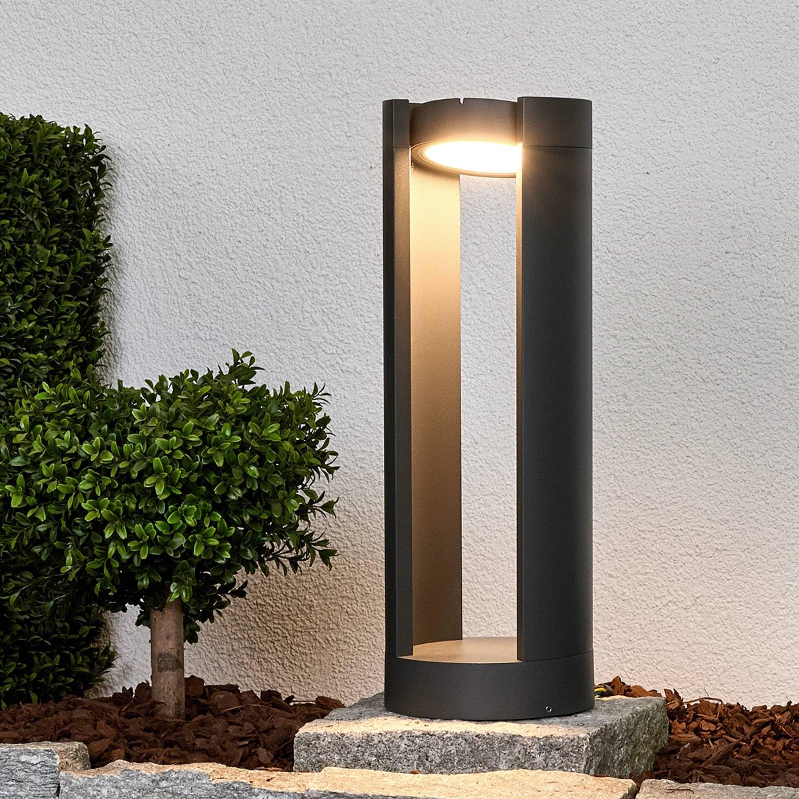 Lucande LED Wegeleuchte/Sockelleuchte 50 cm, Aussenleuchte drehbarer Leuchtkopf strahlwassergeschützt IP65 15W