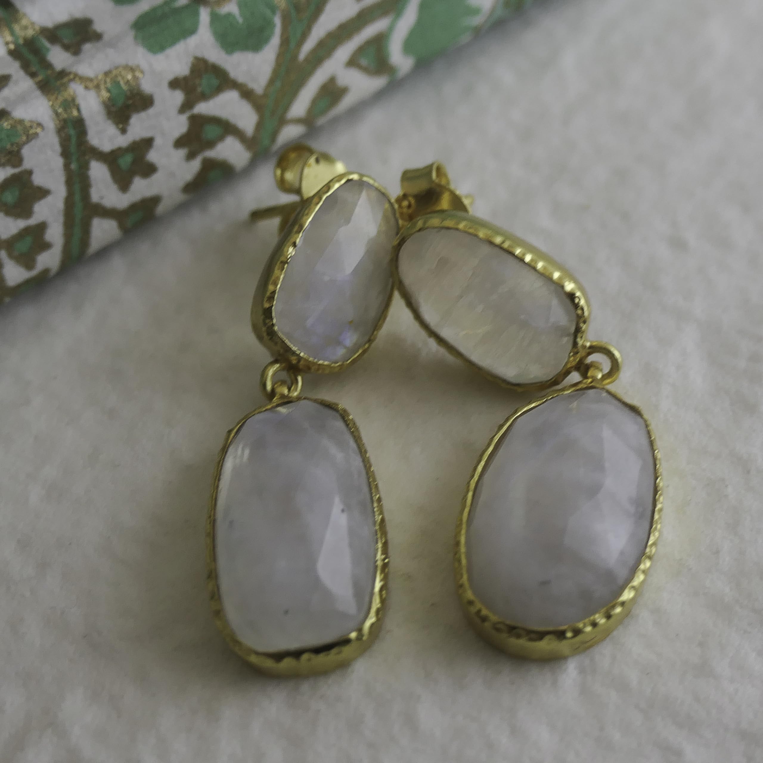 Pendientes de piedra lunar, plata de ley 925 bañada en oro | piedra preciosa natural, forma de gota