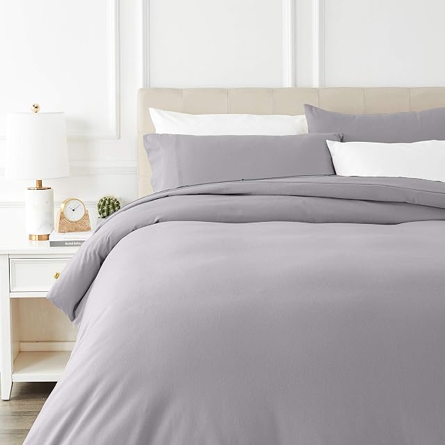 Amazon Basics Flannel Duvet Cover Set - 200 x 200 cm / 50 x 80 cm x 2, Grey