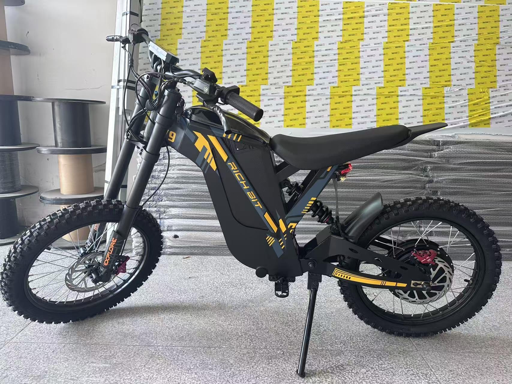 cysum Bicicletta elettrica da mountain bike V9 Ultra, batteria ad alta potenza da 48 V e 20 Ah, autonomia di 65 km, doppia sospensione, bicicletta elettrica all-terrain