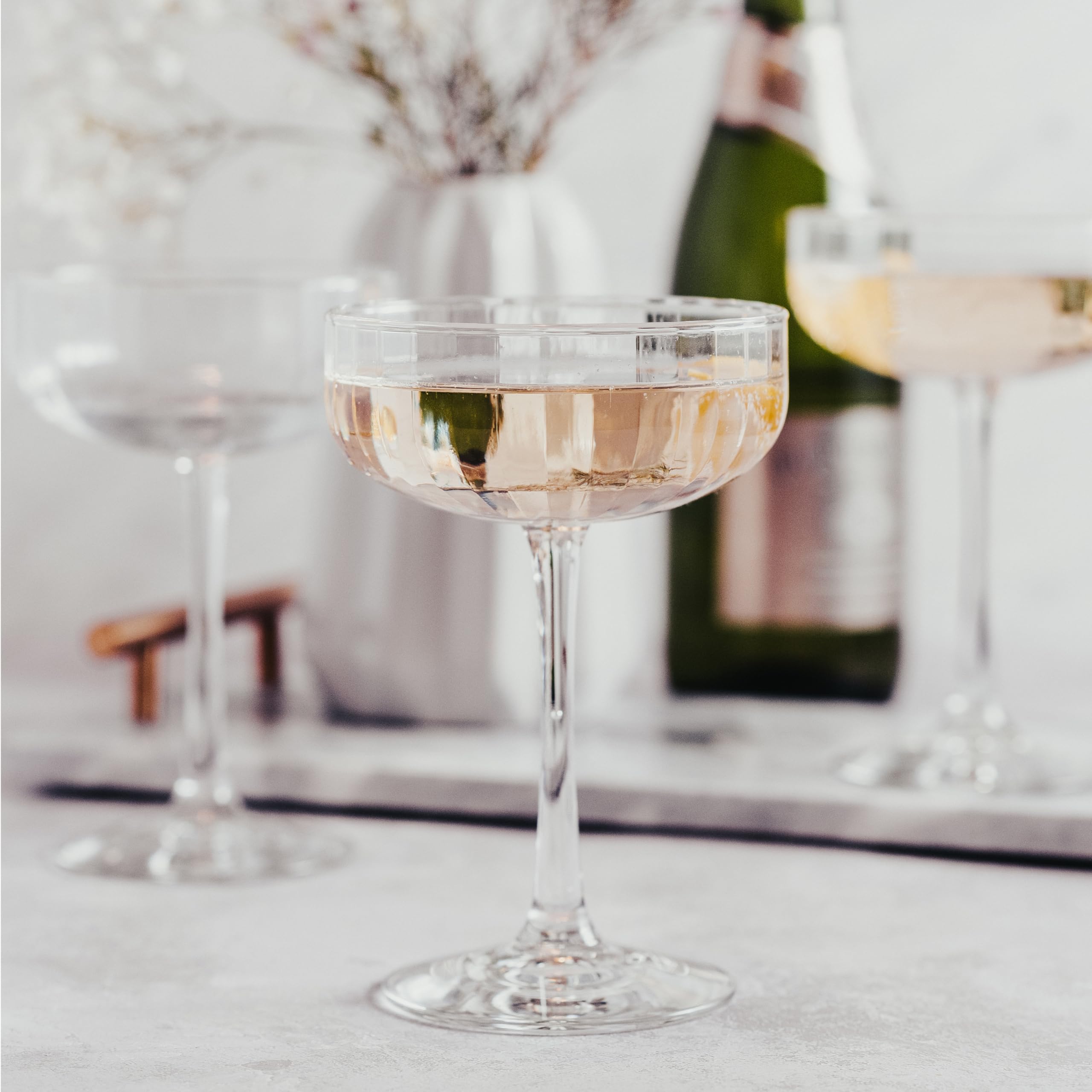 LIBBEY Trinkglas, Coupe "LINEAR", 251 ml, 12er Set, Kristallklares Pressglas, Cocktailglas