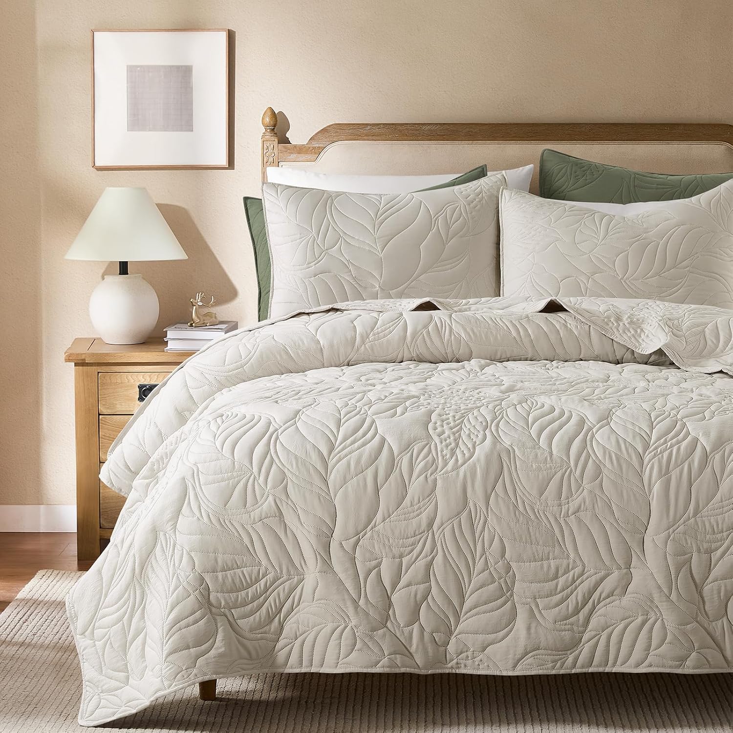 R.SHARE Beige King Size Quilt Set, Neutral Soft Lightweight Bedspread, Farmhouse Rustic Country Coverlet, Leaf Pattern Bedding with 2 Shams, 3 Pieces Spring Summer Thin Comforter