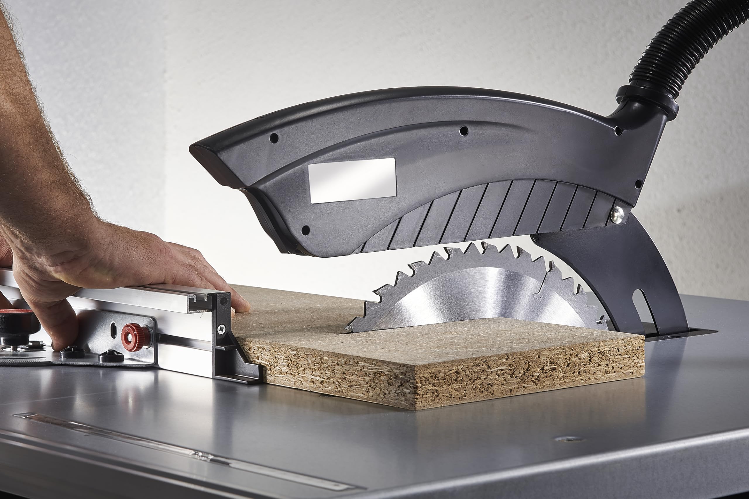 wolfcraft Brzeszczot do piły tarczowej HM – 6741000 – Ø 300 mm, 28 zębów – szybka, zgrubna praca na drewnie i płytach wiórowych – przekroje podłużne i poprzeczne – ząb zmienny