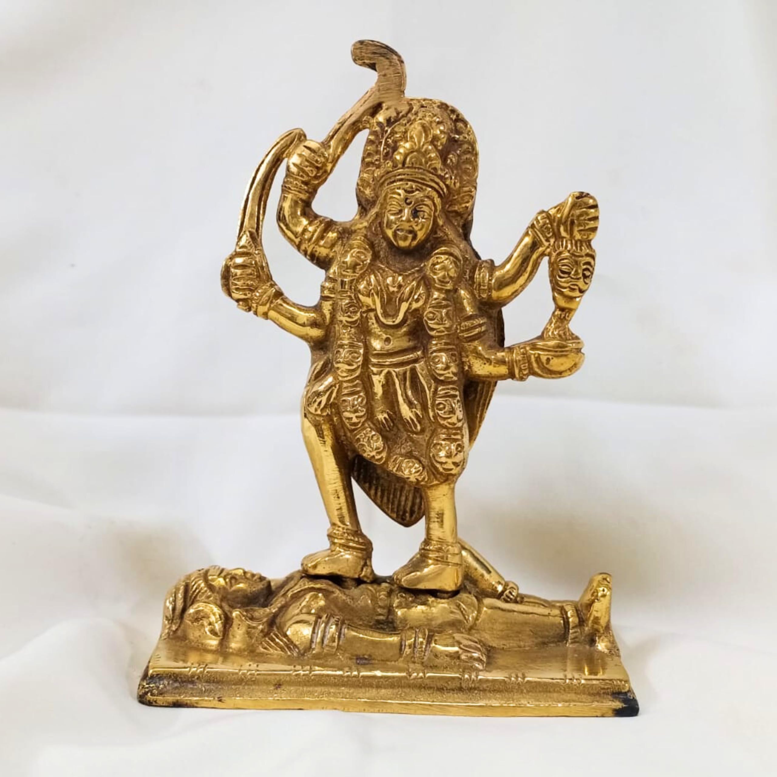 Mosiądz Maa Mahakali na statuetce Shivy (13 cm, 470 gramów) hinduski idol do dekoracji świątyni domu | Potężna duchowa Mata Mahakali Murti Rzeźba | Kalkaji Puja, Vastu, Kali Święta Sztuka
