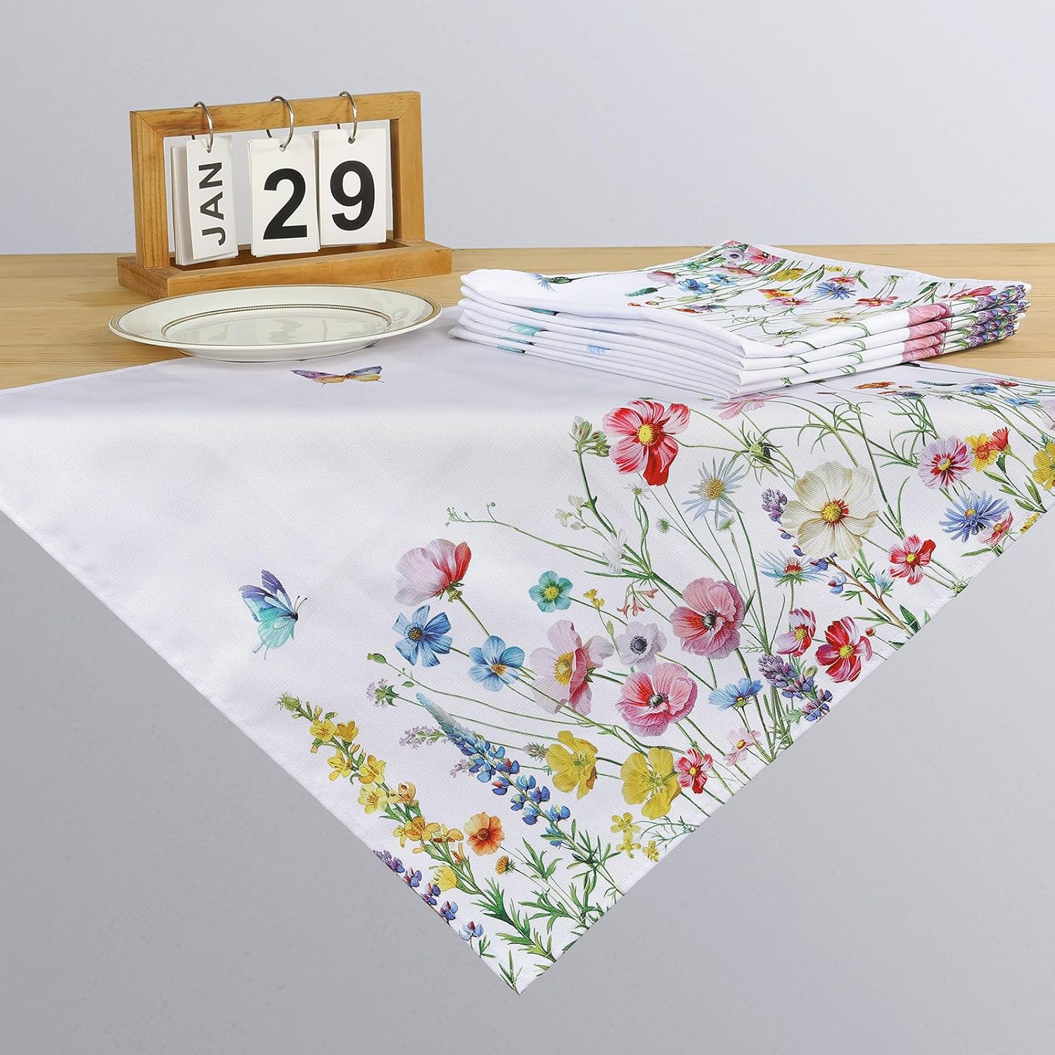 Wildflowers Floral Butterfly Print Cloth Napkins 100% Cotton, 18" X 18" Dinner Napkins Cloth Set, Washable Napkins for Home, Kitchen, Dinner, Party, Wedding, Cocktail, Set of 6