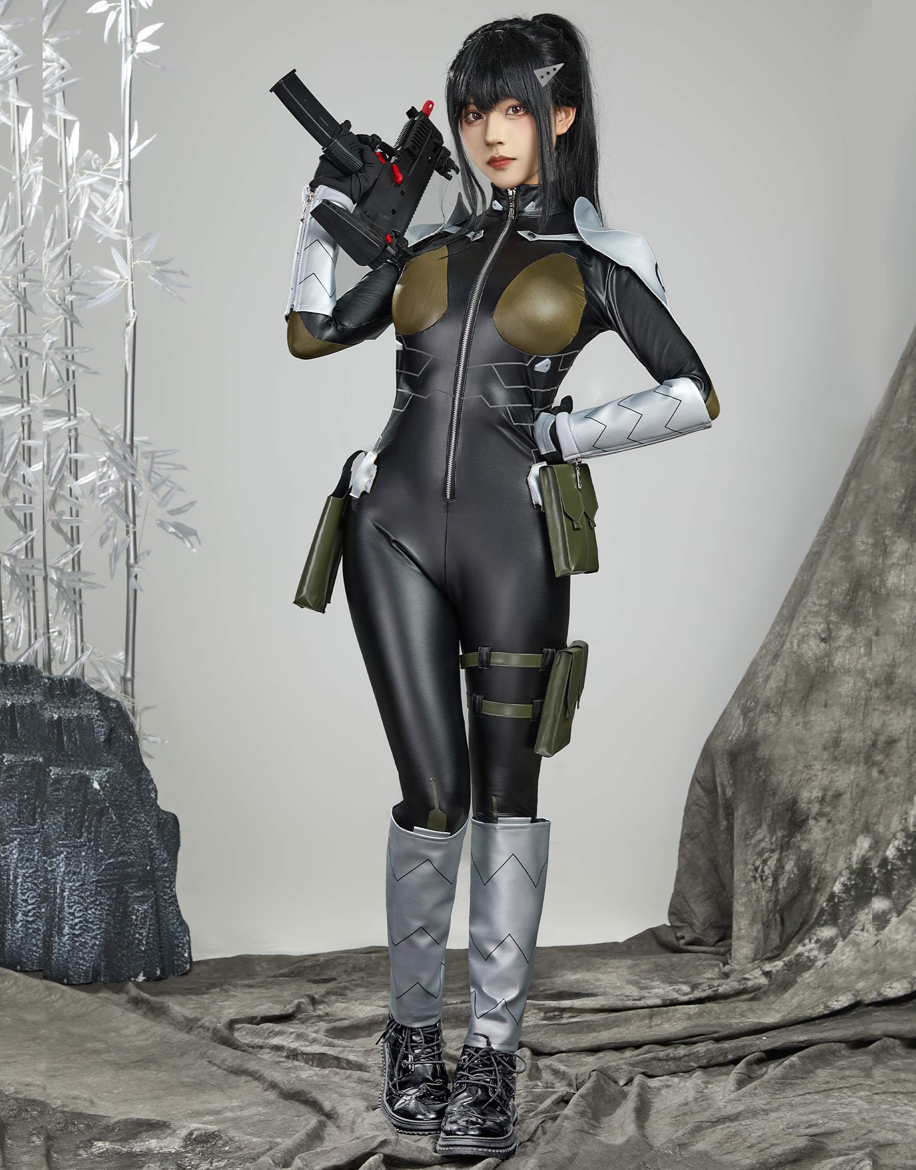 Cosplay.fm Women Anime Cosplay Costume Monster Sweeper Jumpsuit Battle Uniform with Accessories: X-Large Black