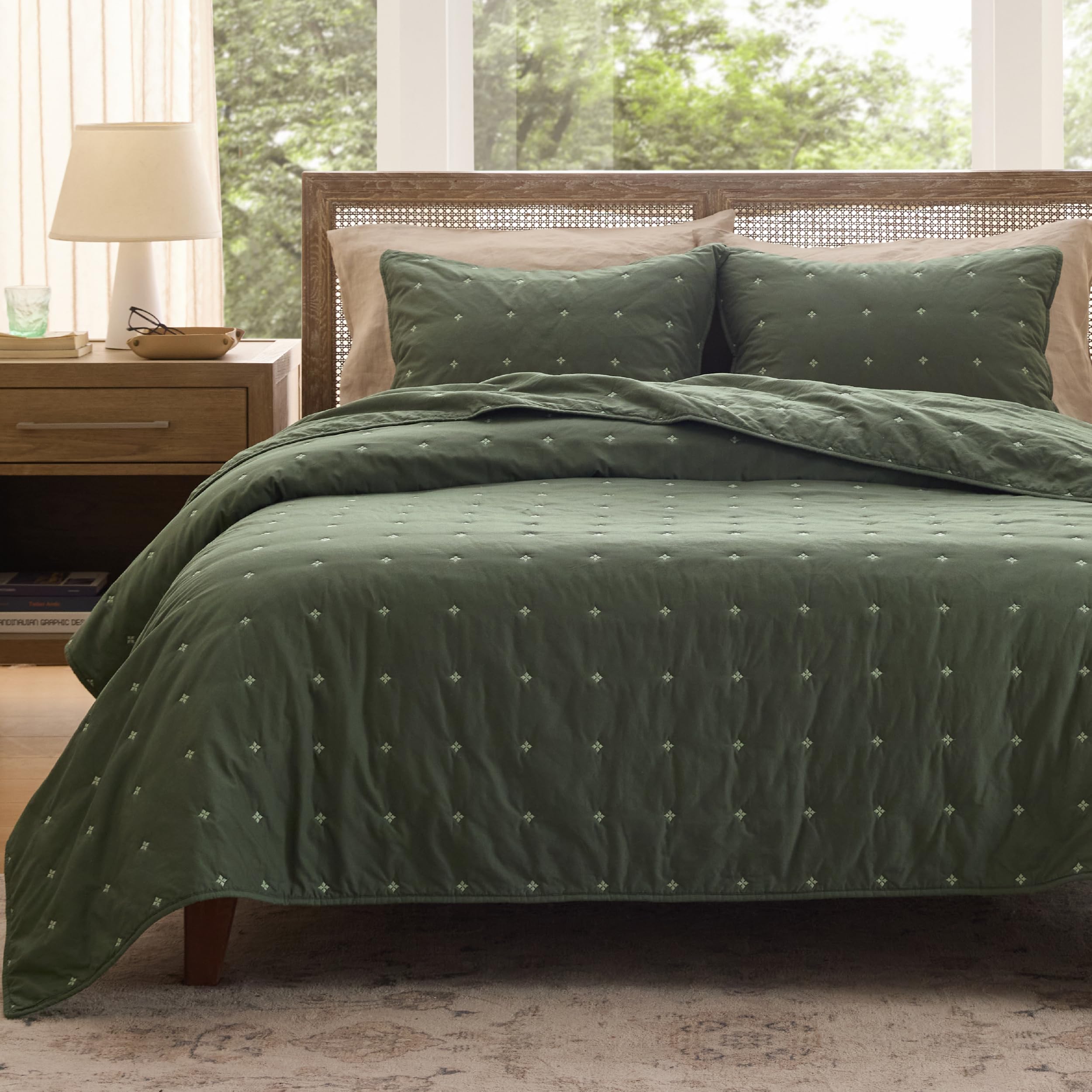 Bedsure 100% Cotton Quilt Set - King Size Bedspread, Lightweight Soft Bed Coverlet, 3-Piece Cozy Stitching Comforter with 2 Pillow Shams in Embroidery Clover Pattern, 106x96 inches, Olive Green
