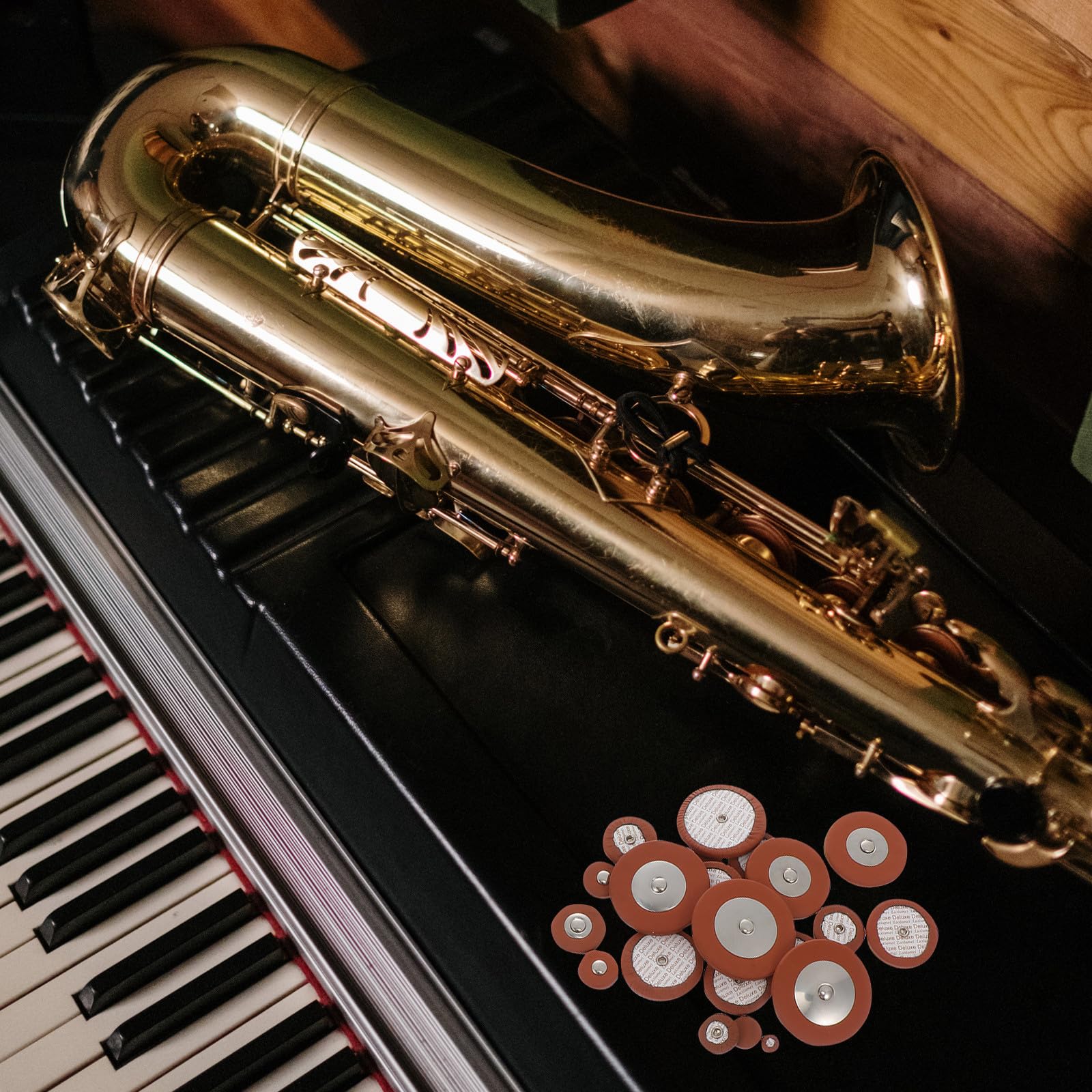 1 Satz Altsaxophon Reparaturset mit Schrauben und Synthetischem Material für Selbstgemacht Wartung und Ersatz Beschädigter Teile in Verschiedenen Farben für Zufällige Farbe