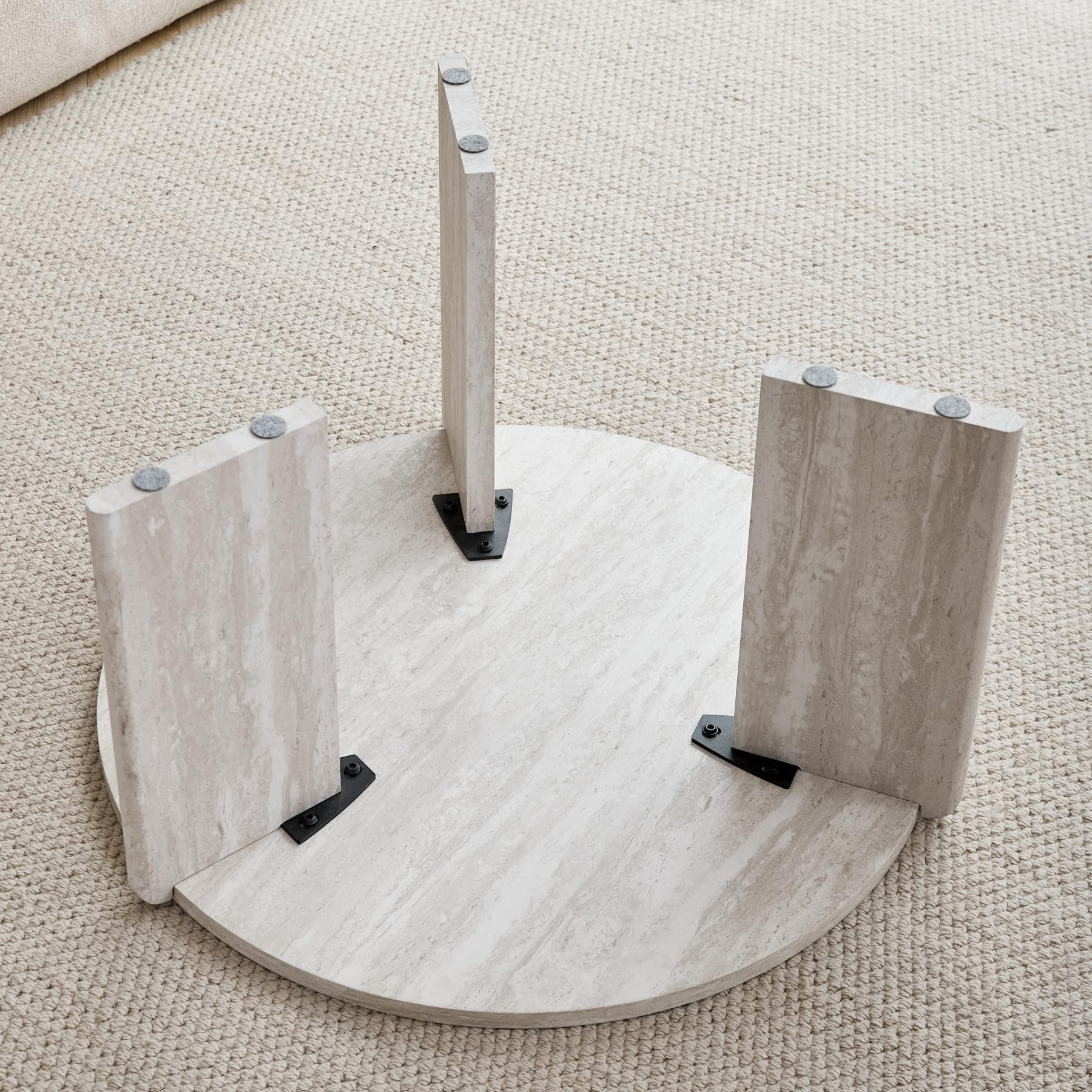 Juego de 2 Mesas de Centro, Mesas de Salón en Imitación de Travertino Blanco, Diseño de Tres Patas, Mesa Auxiliar Moderna de Estilo Minimalista, Adecuada para Salón y Dormitorio