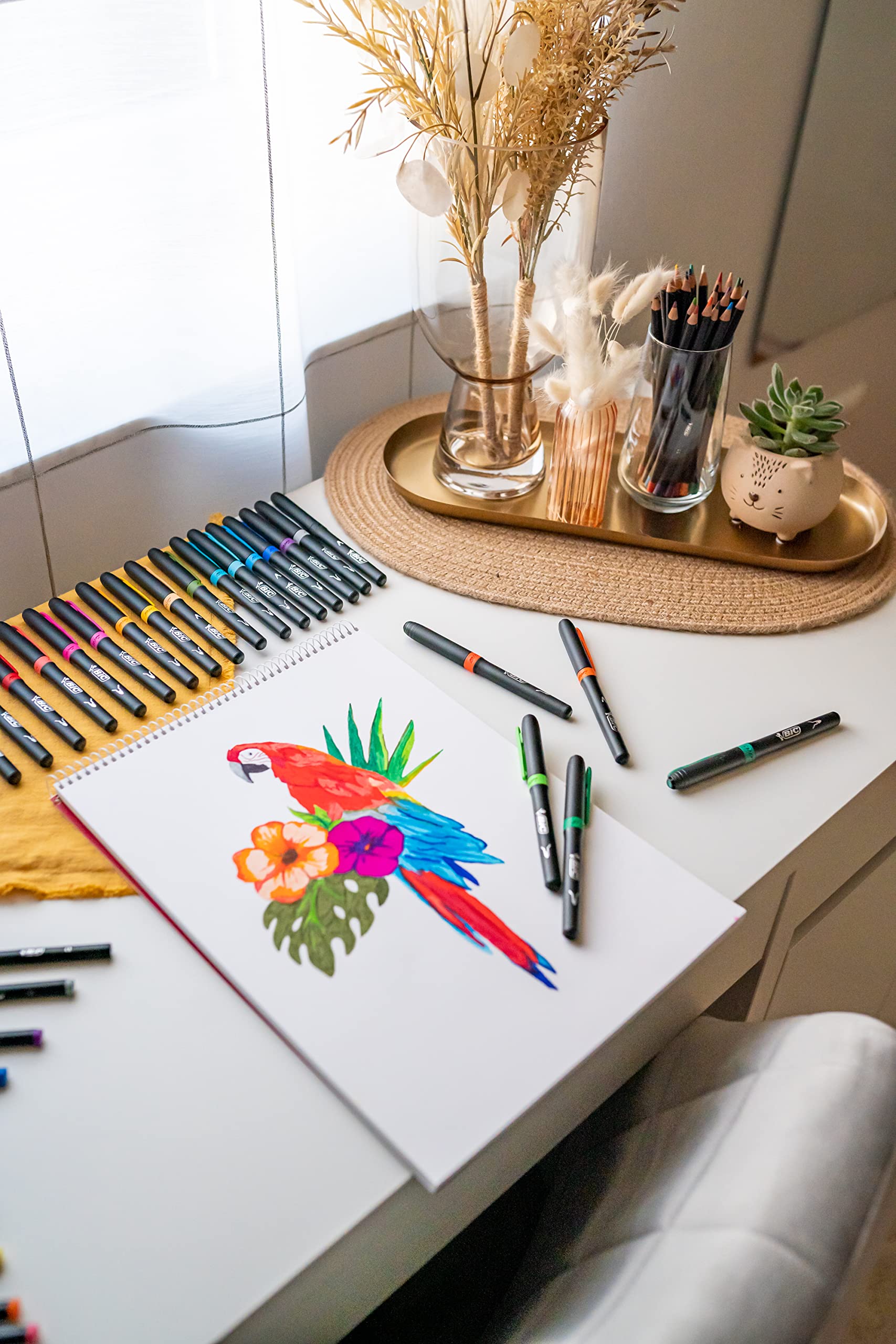 BIC Kit Intensity x68 : Feutres Fins, Crayons Et Feutres De Coloriage Premium, Marqueurs Permanents