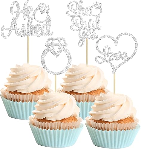 Miniatura 1 de Gyufise Paquete de 24 adornos plateados con purpurina con la frase "He Asked She Said Yes" para cupcakes, anillos de diamantes para decoración de