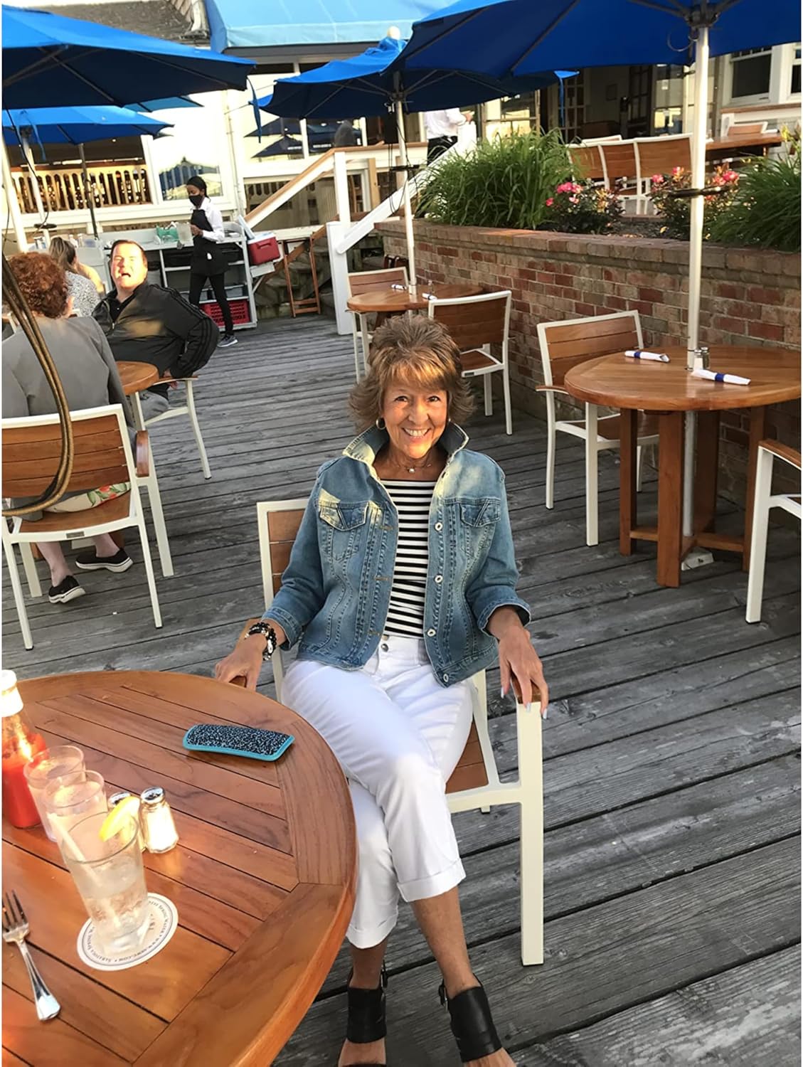 AMEBELLE Women's 3/4 Sleeve Strech Distress Slim Crop Denim Jean Trucker Jacket - Image 3