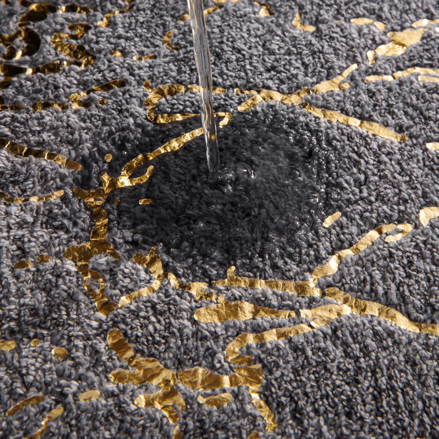 QJHOMO Badematte rutschfest waschbar Badvorleger, grau Badezimmerteppich, Gold dekorativer Teppich Luxus Bad Accessoires, weich Mikrofaser saugstark Badteppich für Badezimmer Badewanne, 60 x 120 cm