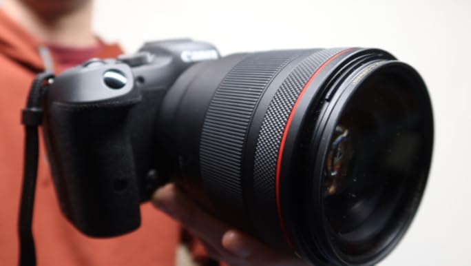 【美品】canon RF50mm F1.2 L USM Amazon.com : Canon RF 50mm f/1.2L USM Lens (Renewed