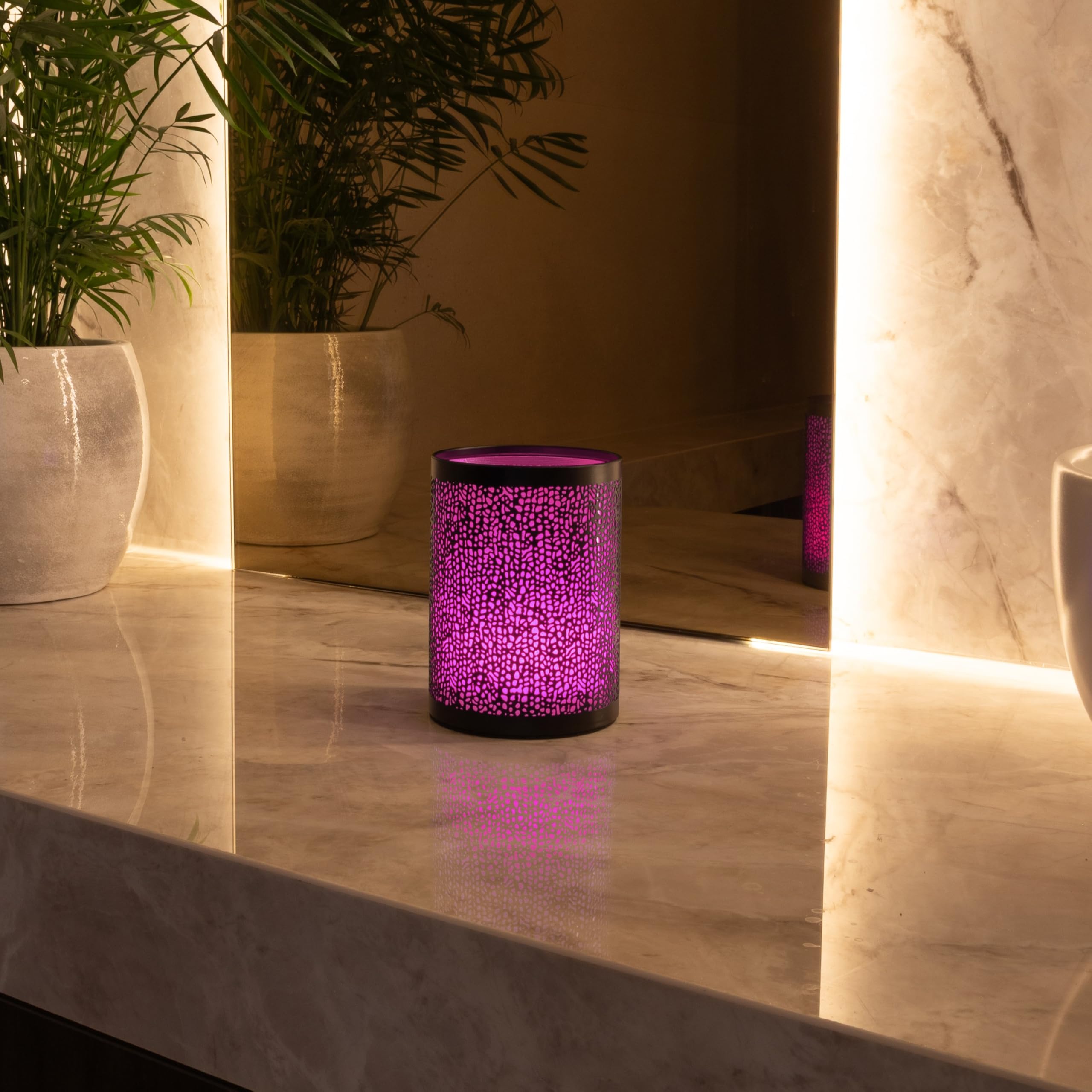 Omniance Seraphine Lámparas Inalámbricas Negras Pack de 4, 4 Fuentes de Luz | Recargable regulable cambio de color, diseño escultural esbelto, USB-C, para restaurante, bar, mesilla y hotel
