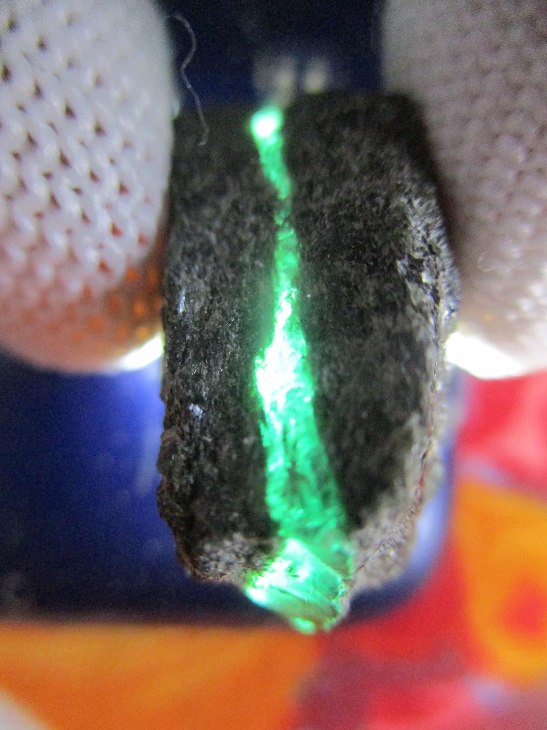 Natural Emerald Mineral Specimen, 37.65 Carats, Green Gemstone Collection Piece