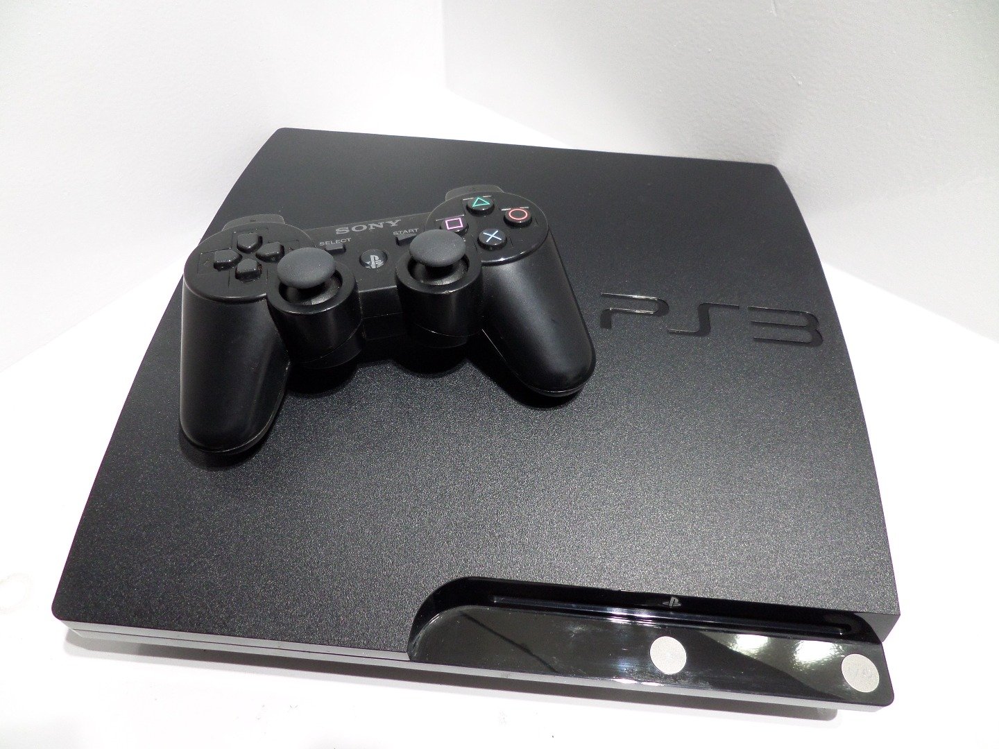 Sony PlayStation 3 Slim Console (250GB Model)