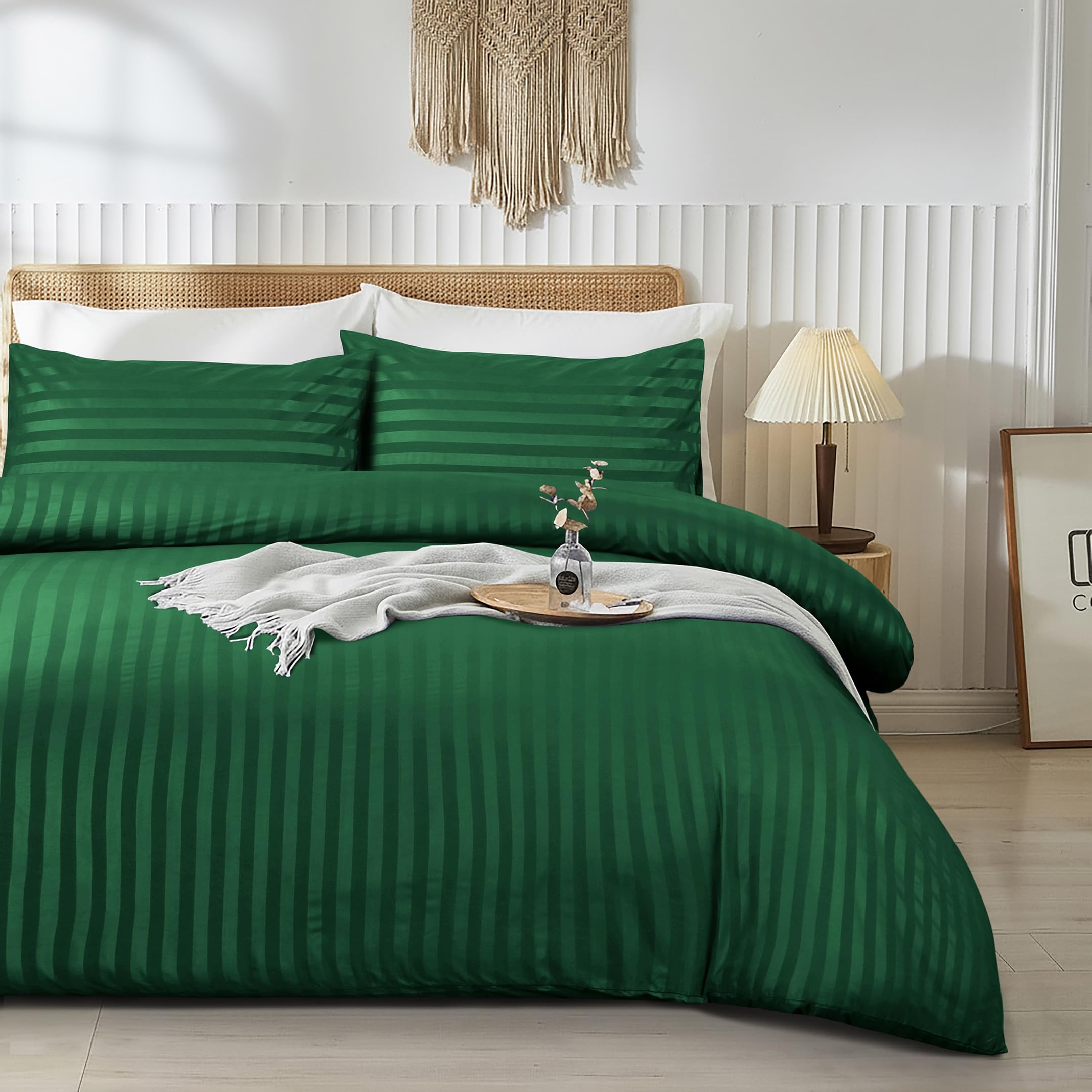 JEB TIFL Premium Hotel Quality Satin Stripe Duvet Cover Set - Quilt Cover Bedding Sets with Pillowcases - Soft Microfiber Quilt Bedding, Hypoallergenic Button Closure Bed Covers (Emerald, Super King)