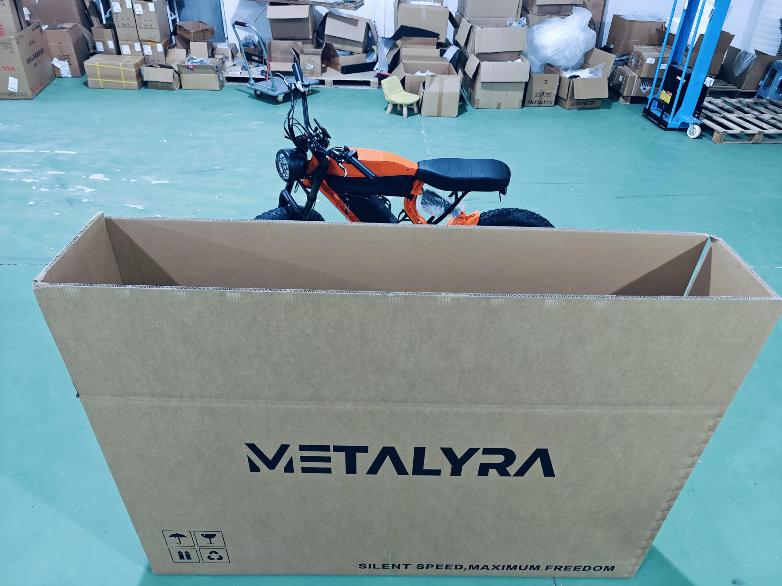 XTBIKE Vélo électrique avec 20" x 4.0 Fat Tire Batterie Amovible 48V20AH/ 150 km d'automie, Suspension Hydraulique, écran LCD, 7 Vitesses, Tout Terrain Ebike