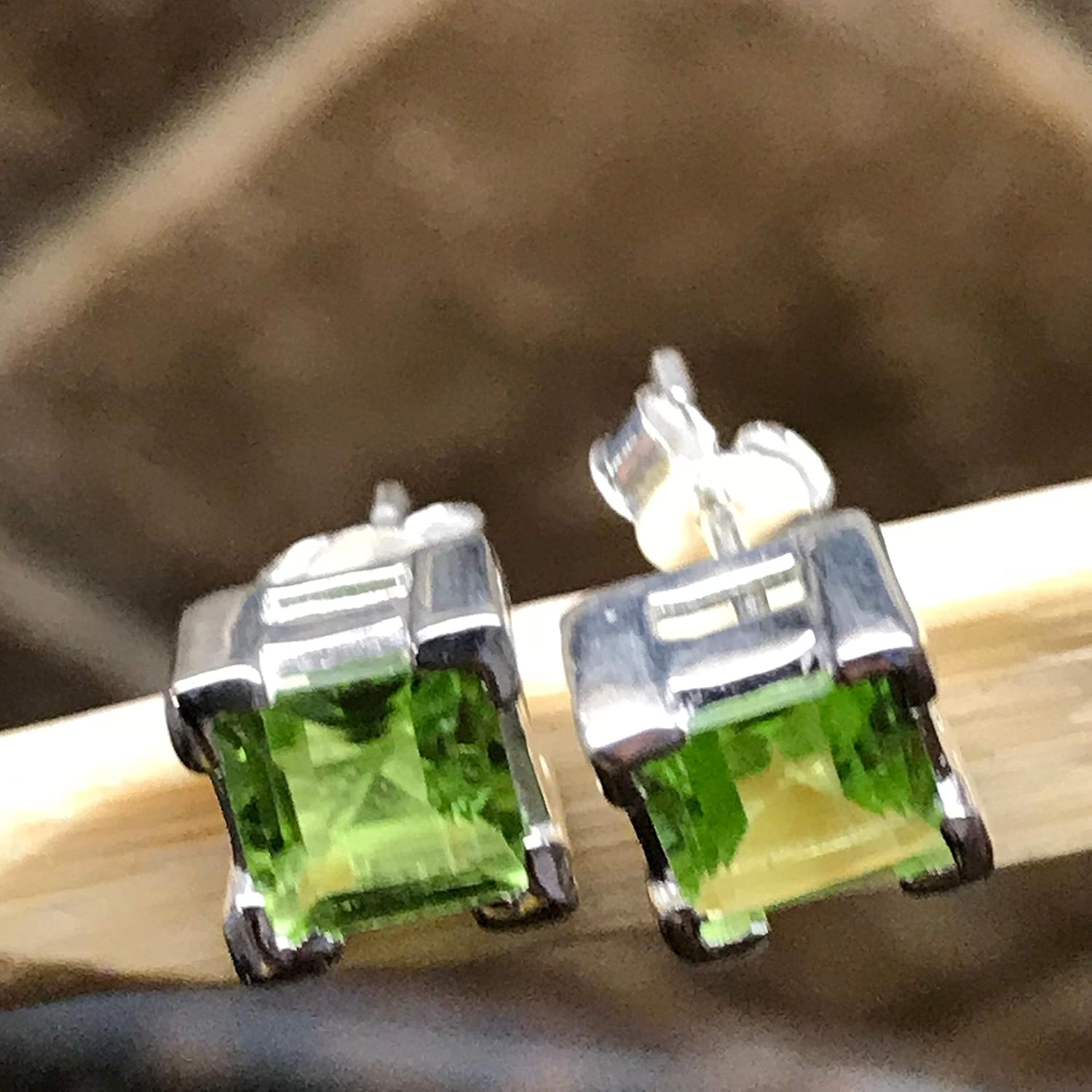 Natural 2.5ct Peridot 925 Solid Sterling Silver Earrings 6mm - Image 7