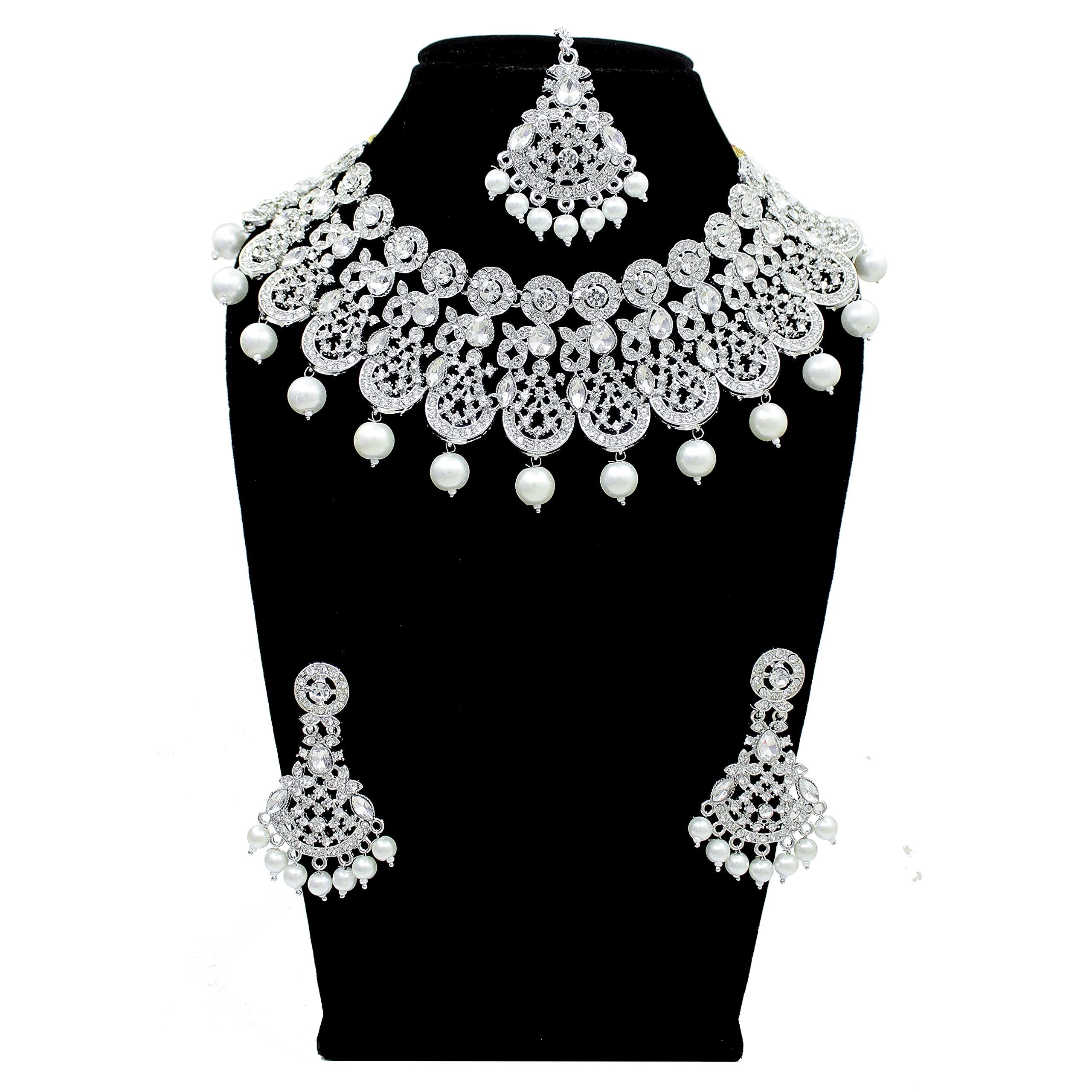 Samyuktha Damski etniczny design austriacki diamentowy choker naszyjnik kolczyk z Maangtikka - biały, metal, bez kamieni szlachetnych, Metal, Bez kamieni szlachetnych