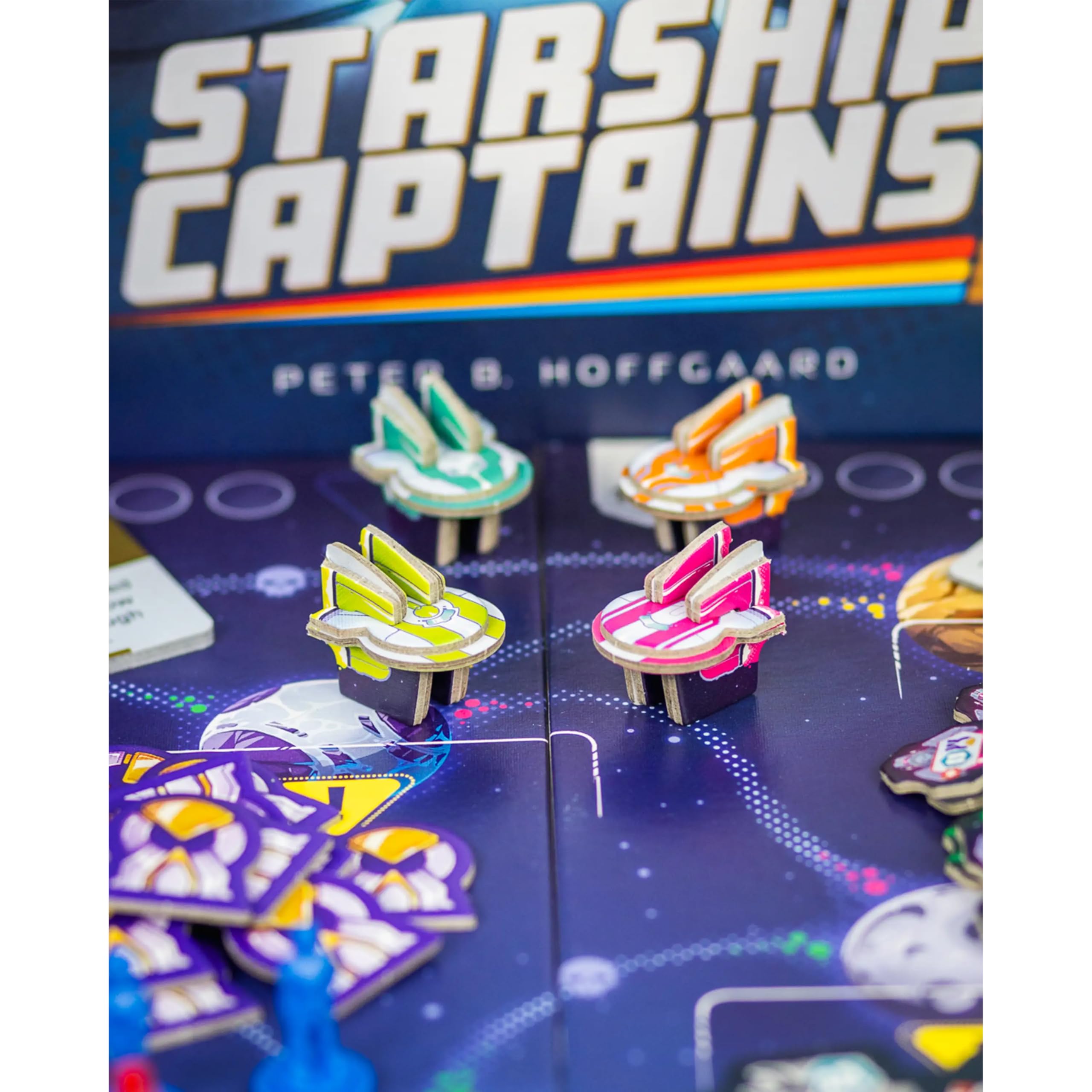 Czech Games Edition Starship Captains - Innovatives Brettspiel im Weltraum - Deutsch - 1-4 Spieler - Ab 12 Jahren