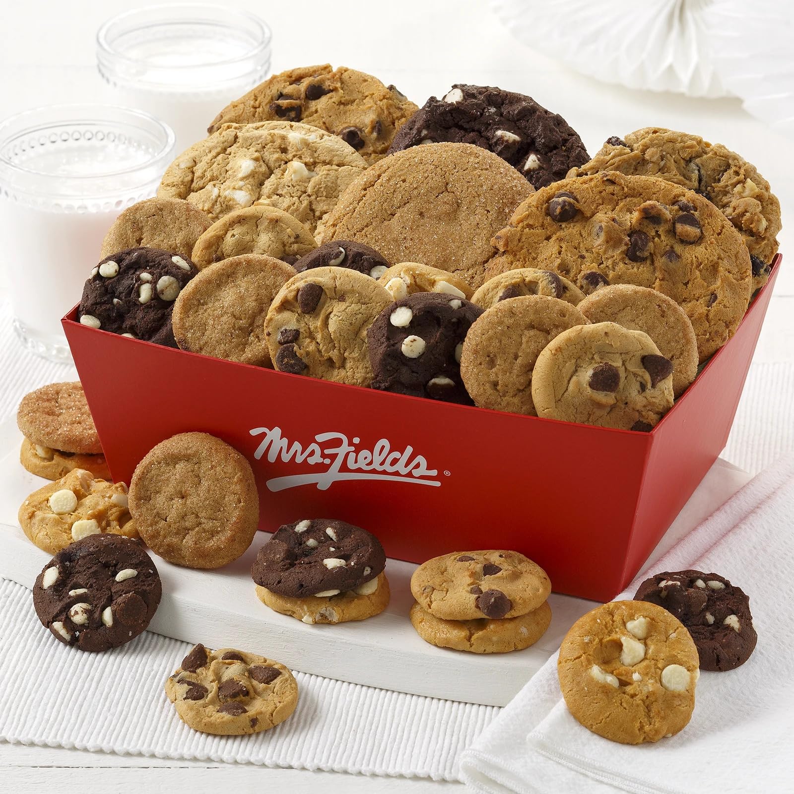 - Mrs. Fields Sweet Signature Crate - Assorted with 6 Original Cookies and 24 Nibblers Bite-Sized Cookies in our 5 Classic Flavors (30 Count)