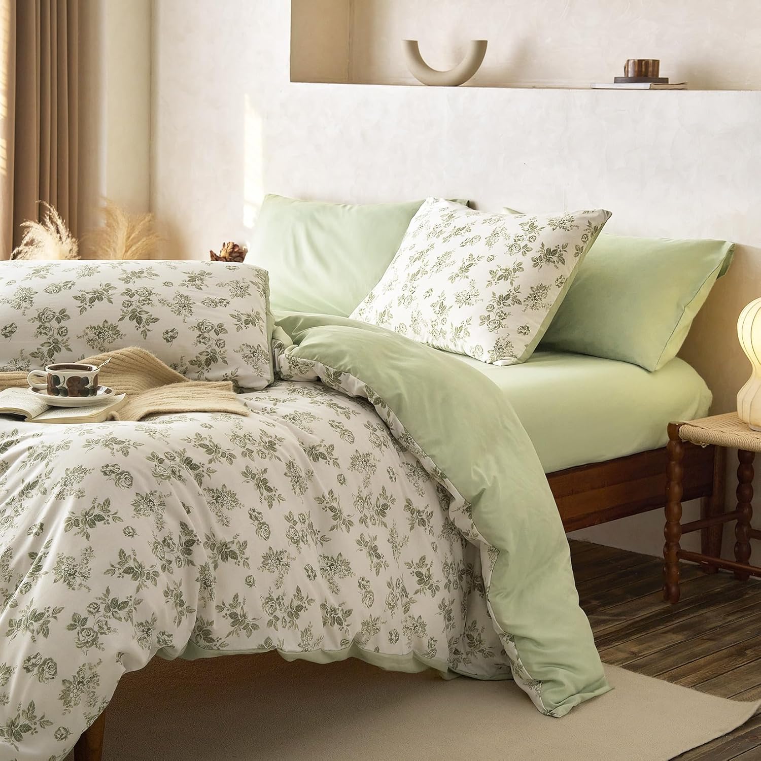 Wake In Cloud - Cottagecore Comforter Set, Floral Vintage Flower Shabby Chic Coquette Aesthetic for Women Teen Girls, Soft Lightweight Dorm Bedding, 3 Pieces, Sage Green, Full Size - Image 4