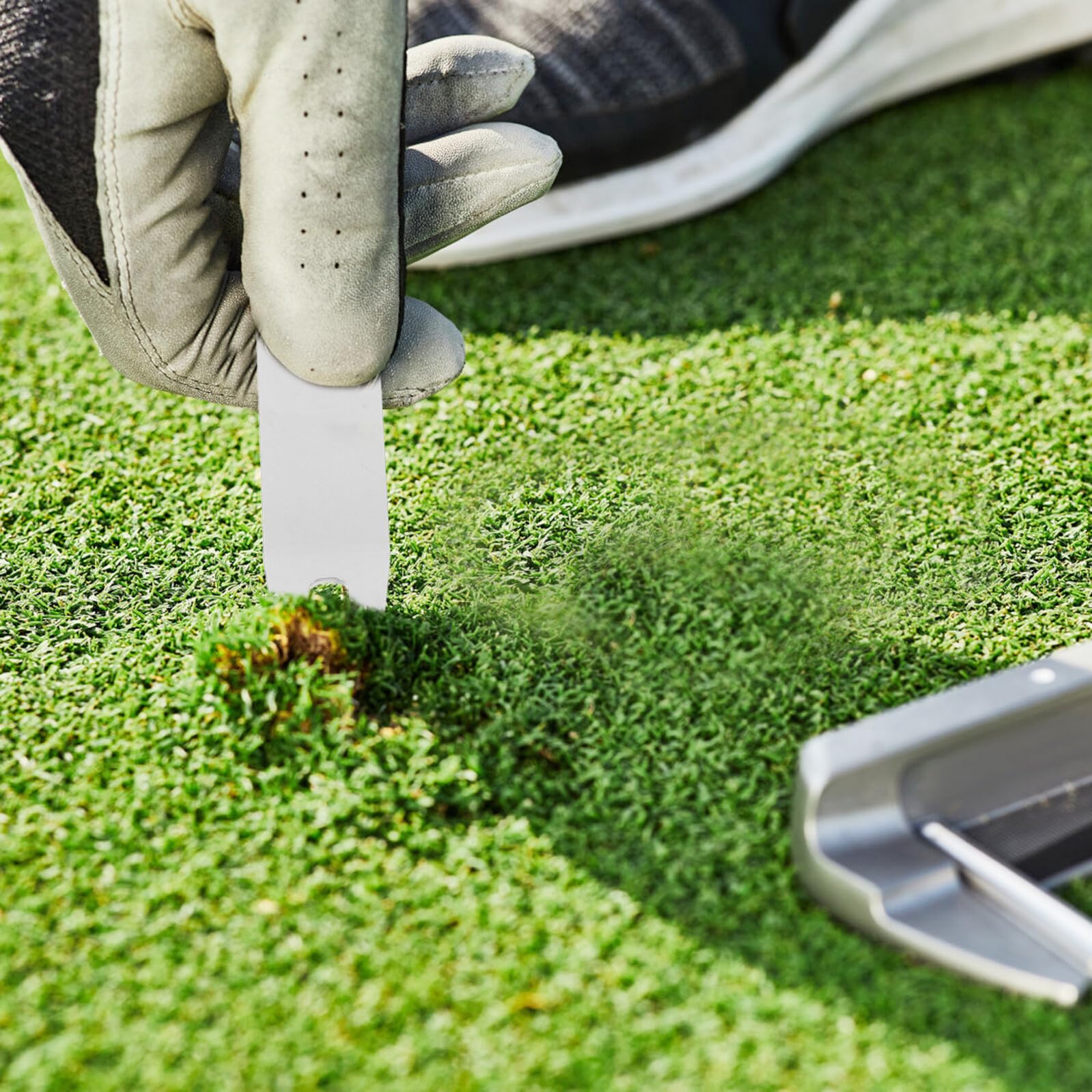 VANZACK 2 Stück Golf Divot Tool aus Metall mit Ballmarker Wetterfeste Grasreparaturgabel Tragbares Pitch Mark Werkzeug für Golfer zur Rasenpflege und Putt-ausrichtung
