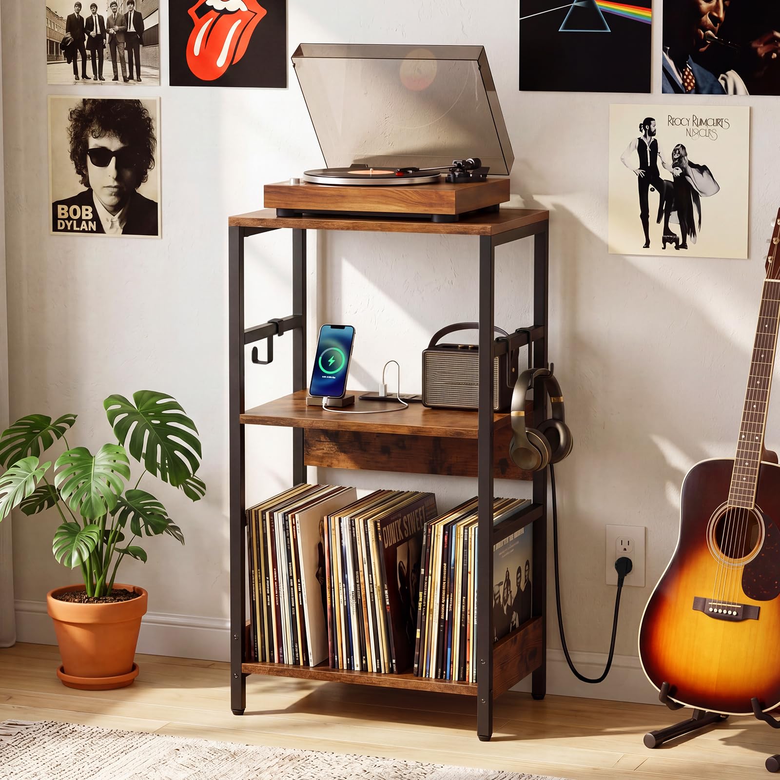 COSTWAY Supporto per Giradischi a 3 Livelli, Mobile Porta Giradischi in Legno con Stazione di Ricarica e 3 Ganci, Scaffale per Dischi Industriale per Soggiorno e Camera da Letto, 40 x 30 x 78 cm