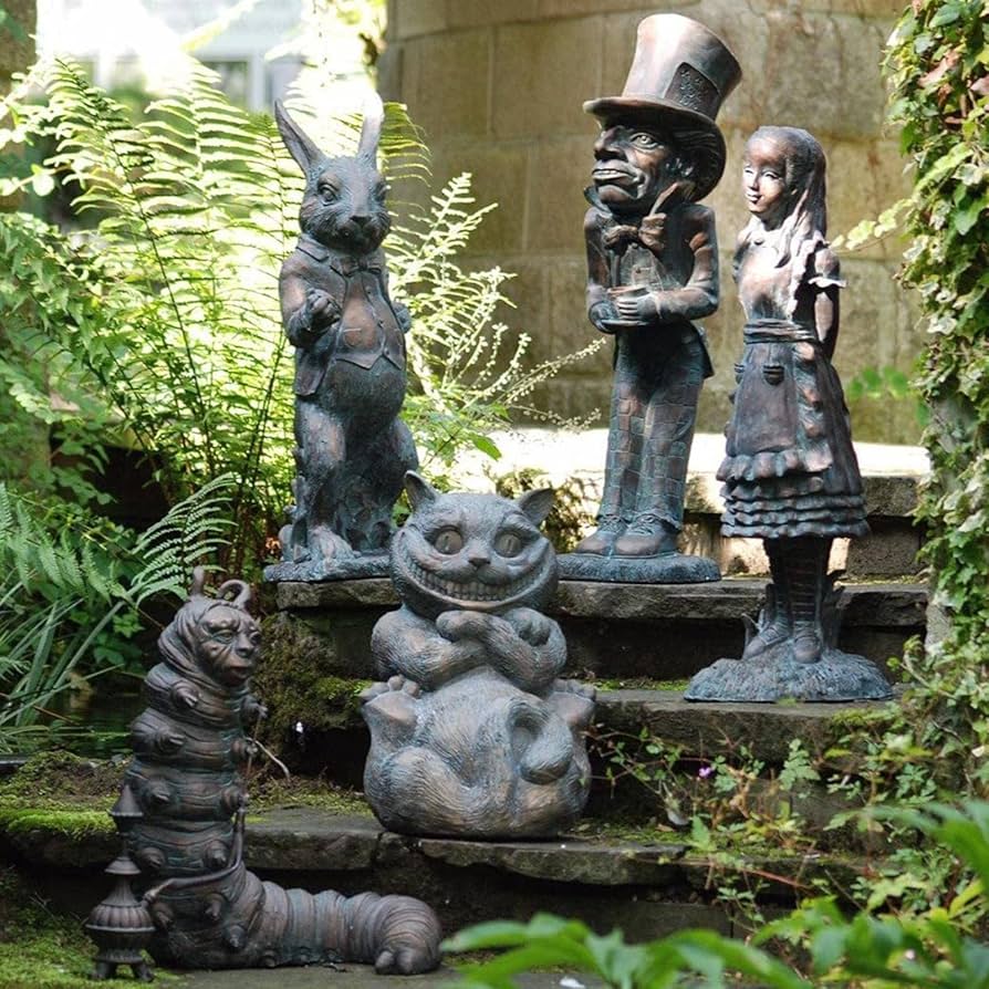 Amazon.co.jp: 不思議の国のアリス漫画の庭の彫刻セット、不思議