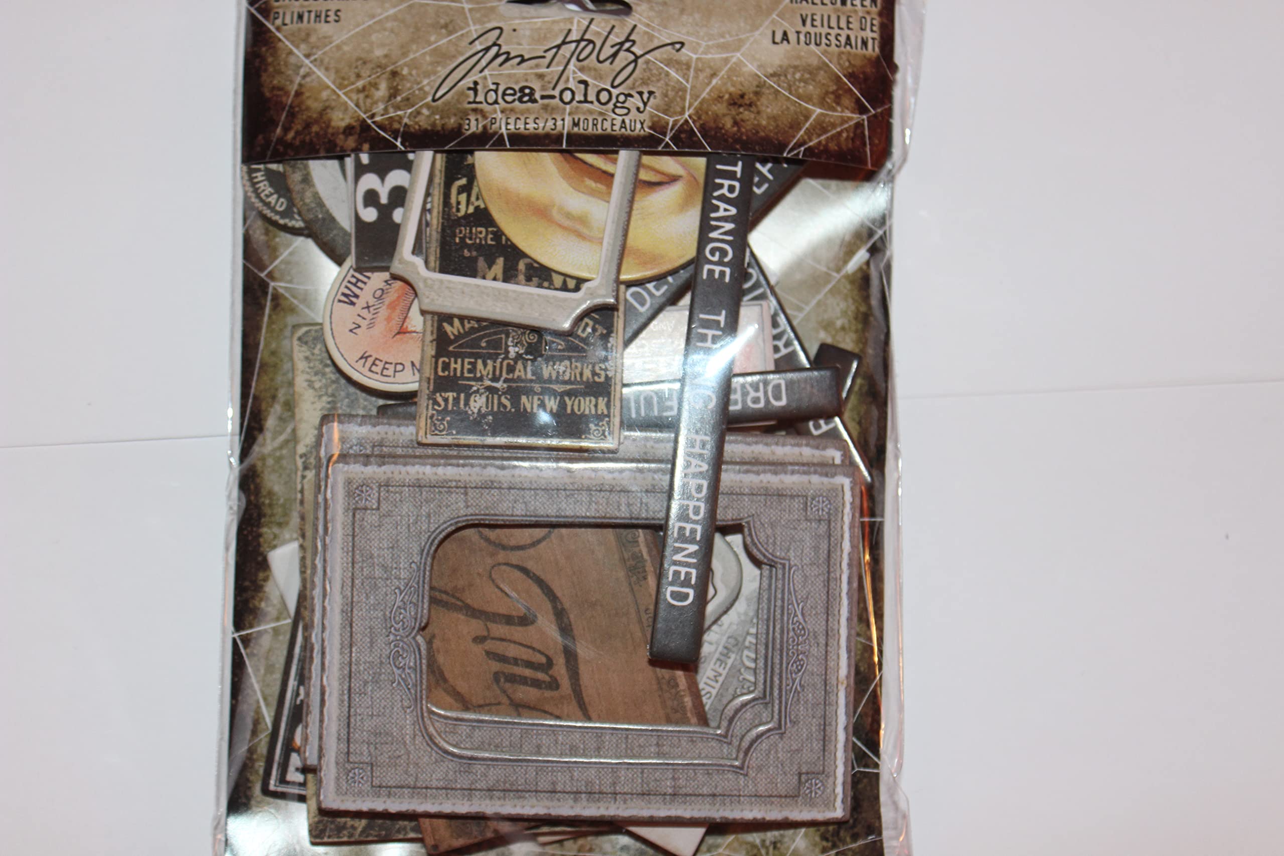 Plinthes Halloween Tim Holtz 94153 pour fixer et stabiliser vos figurines