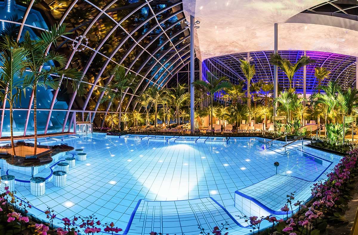 JOCHEN SCHWEIZER Geschenkgutschein: Wellnessurlaub Therme Sinsheim und Technikmuseum für 2 (5 Nächte)