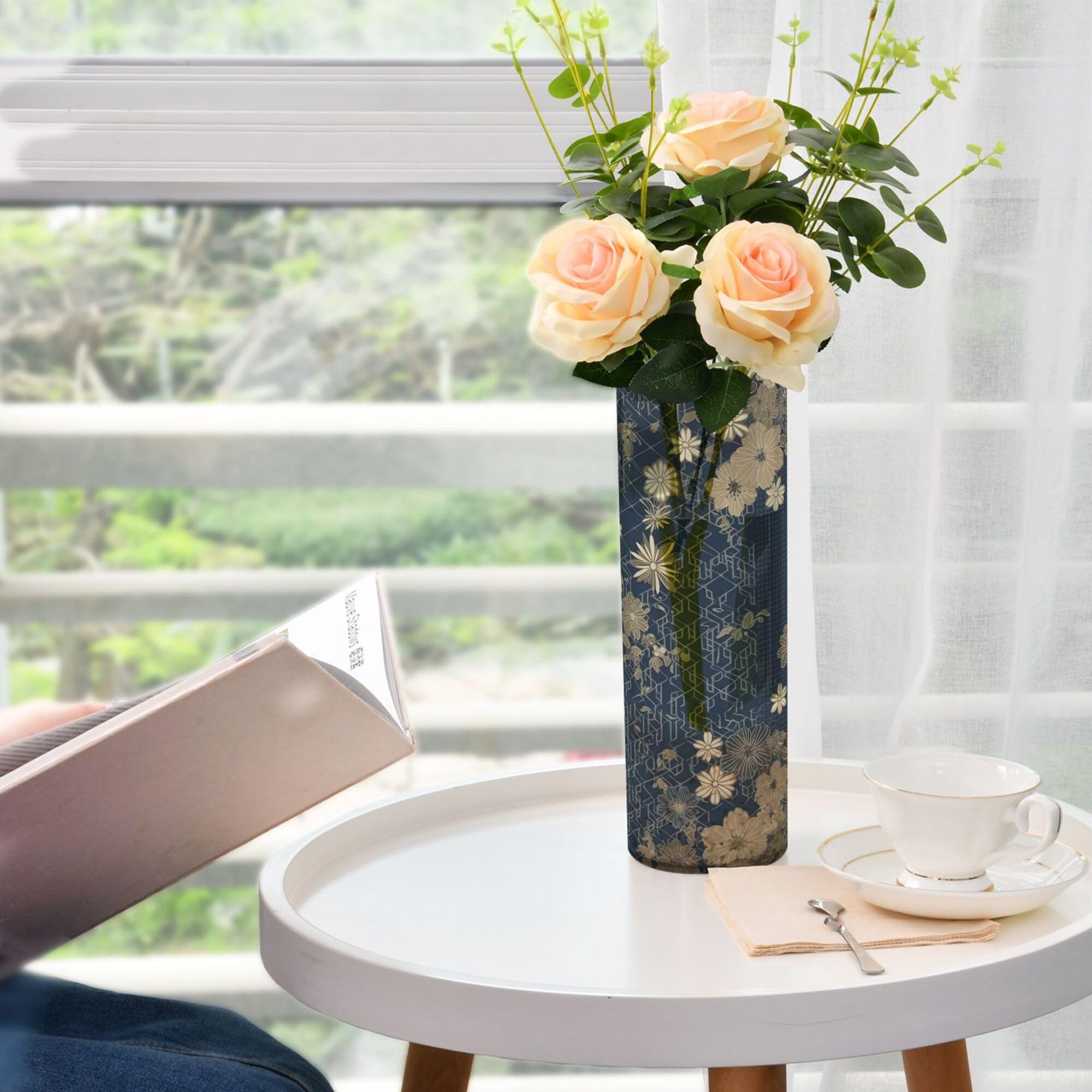 アンティーク　黒色ガラス　一輪挿し　ブラック アンティーク 黒色ガラス 一輪挿し ブラック アンティーク 黒色ガラス