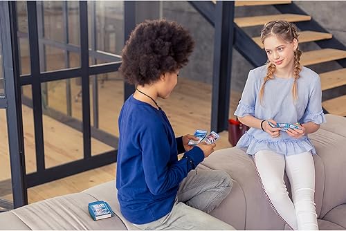 Miniatura 7 de Top Trumps Creatures of The Deep Classic Card Game, aprende datos sobre la medusa Blubber, pulpo y pingüinos en este juego educativo y lleno de