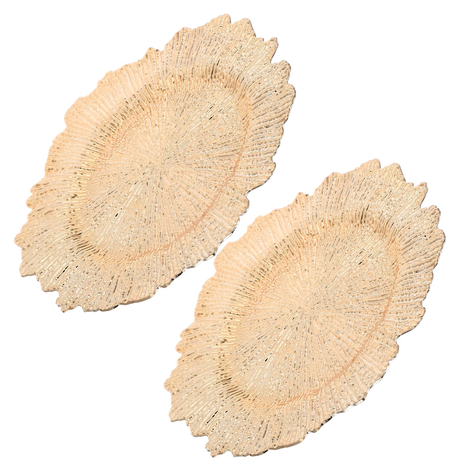Platos decorativos vintage para banquetes elegantes y fiestas en jardín